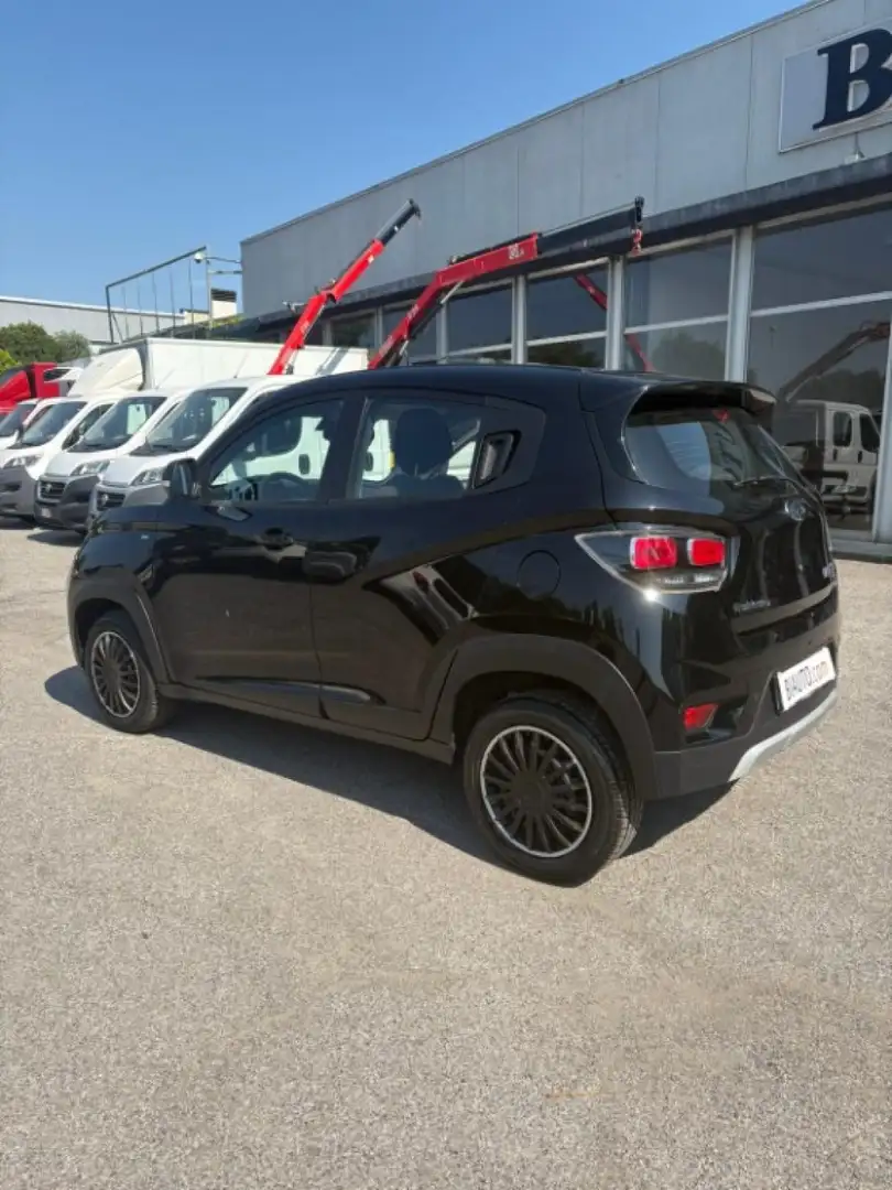 Mahindra KUV100 1.2 VVT K6+ Nero - 1