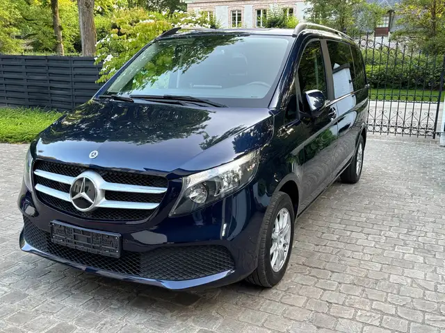 Mercedes-Benz V 220 V 220 d Compakt 9G-TRONIC / MODEL RISE