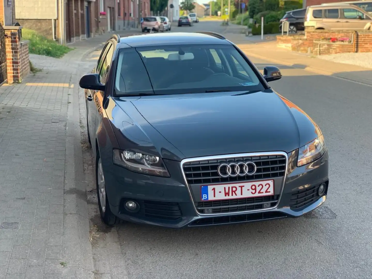 Audi A4 Avant 2.0 TDI automatic Euronorm 5 Grijs - 2