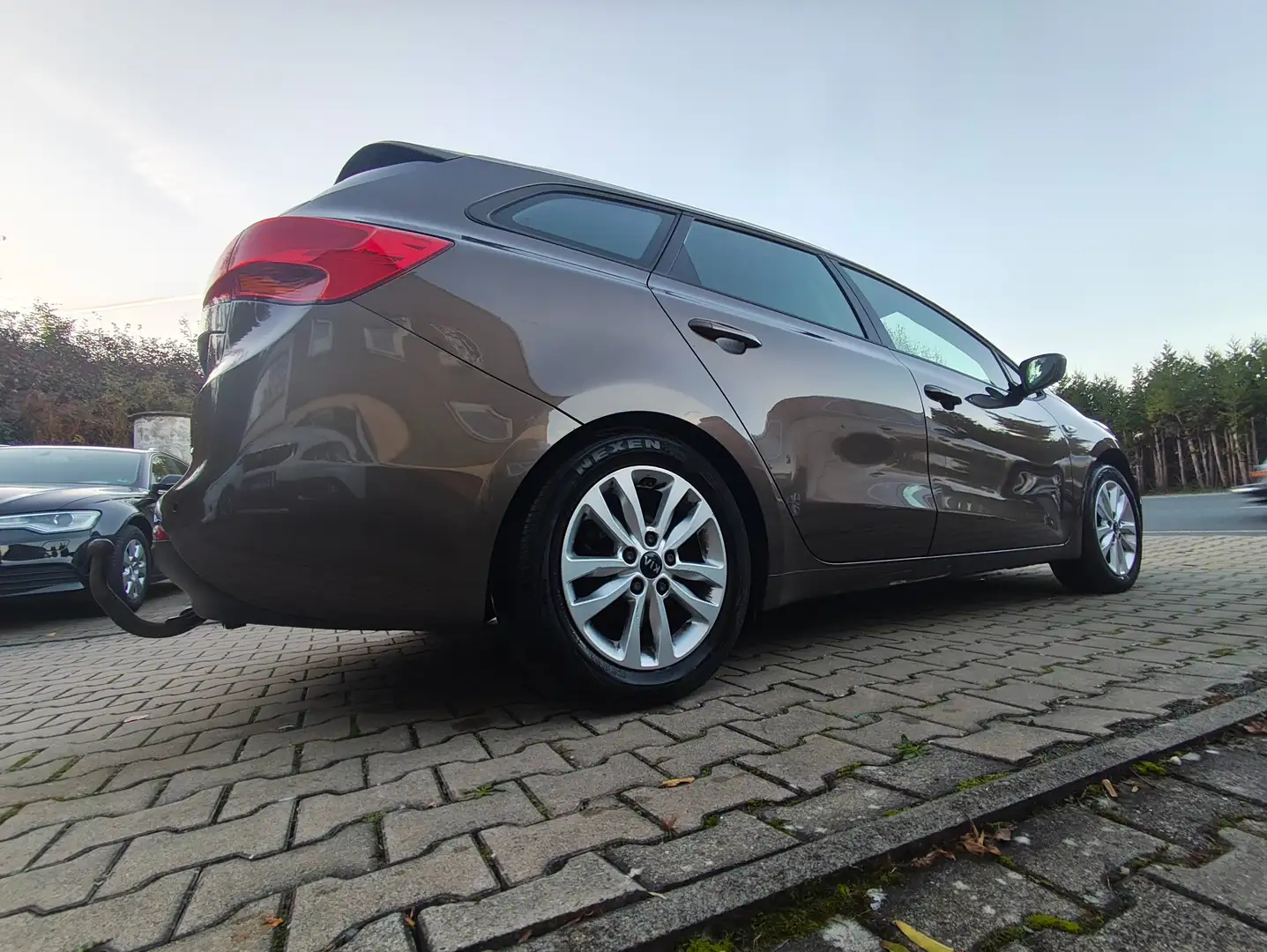 Kia Ceed SW / cee'd SW Edition 7/Scheckhgepflegt lückenlos bei KIA/ Beige - 2