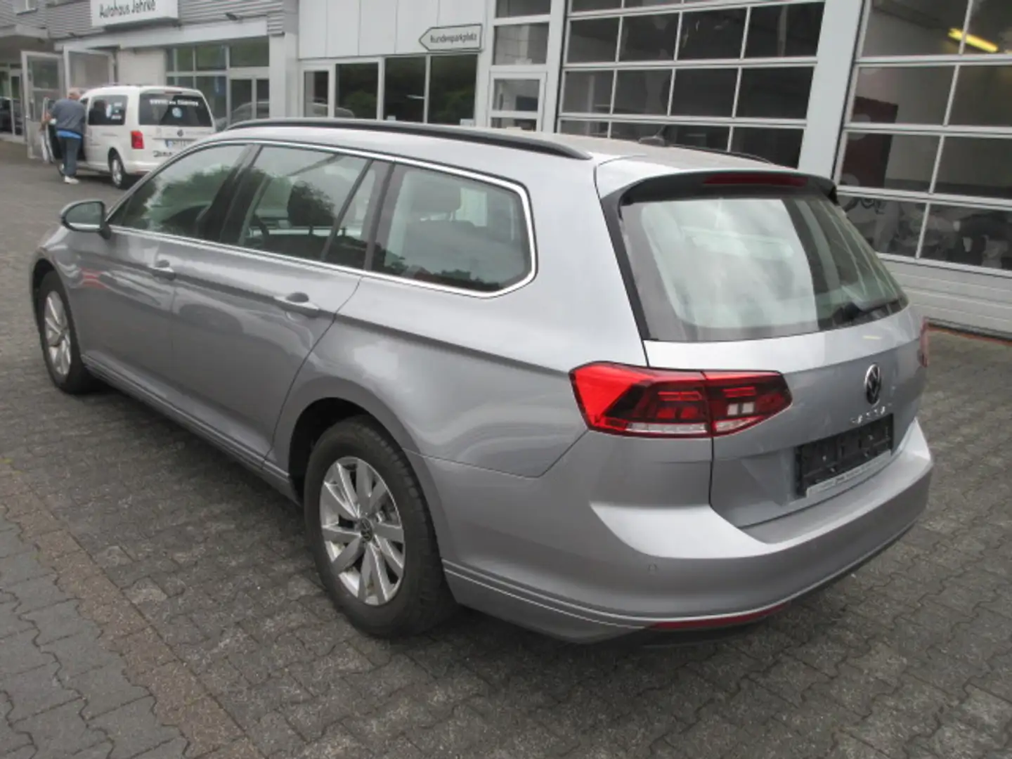 Volkswagen Passat Variant Business 2.0 TDI DSG NAVI AHK KAMERA ALU APS SITZHEIZUNG CLIMATRONIC ACC Argent - 2