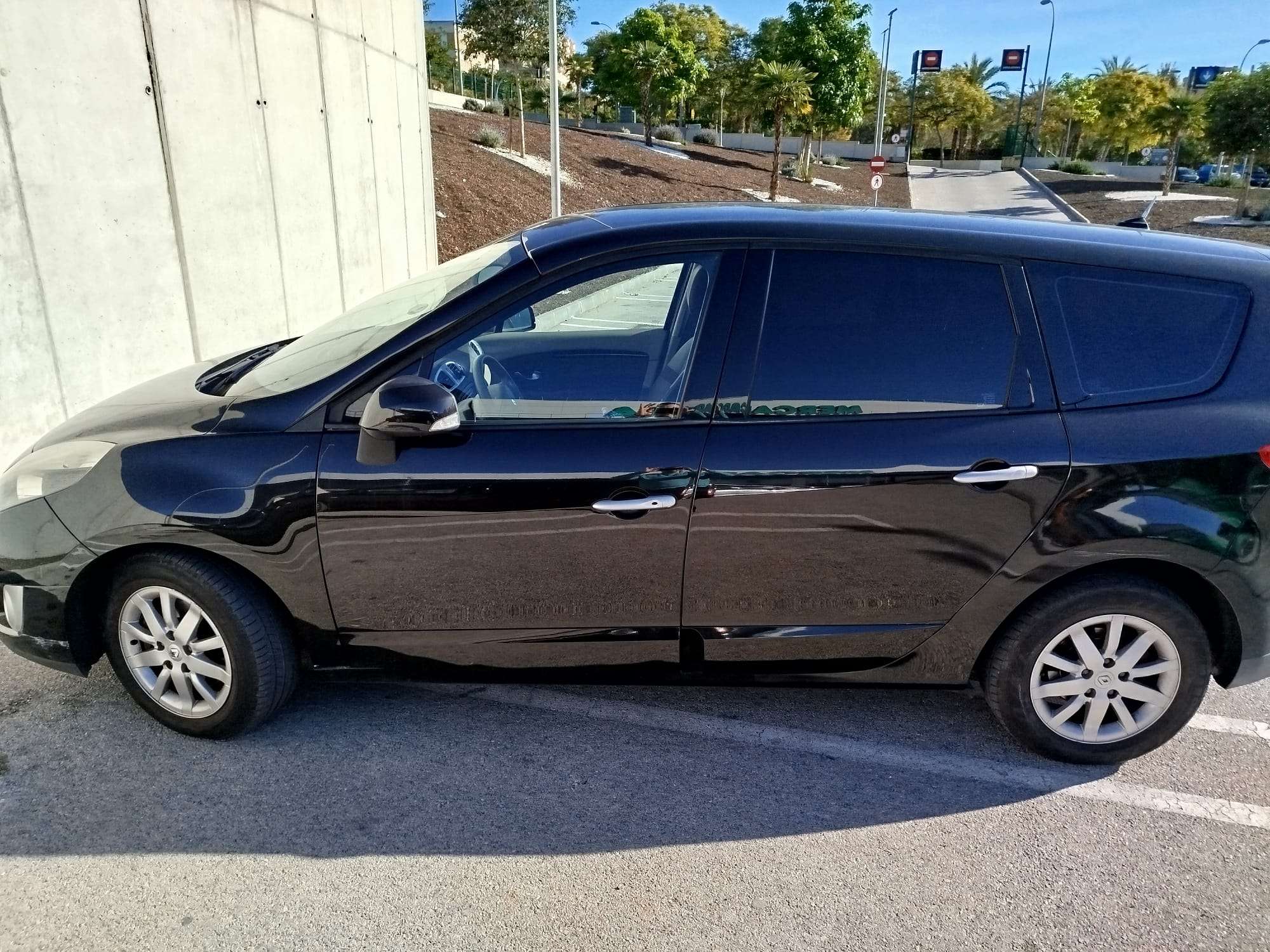 Renault Scenic Scénic 2.0 Privilege CVT Privilege - foto 1