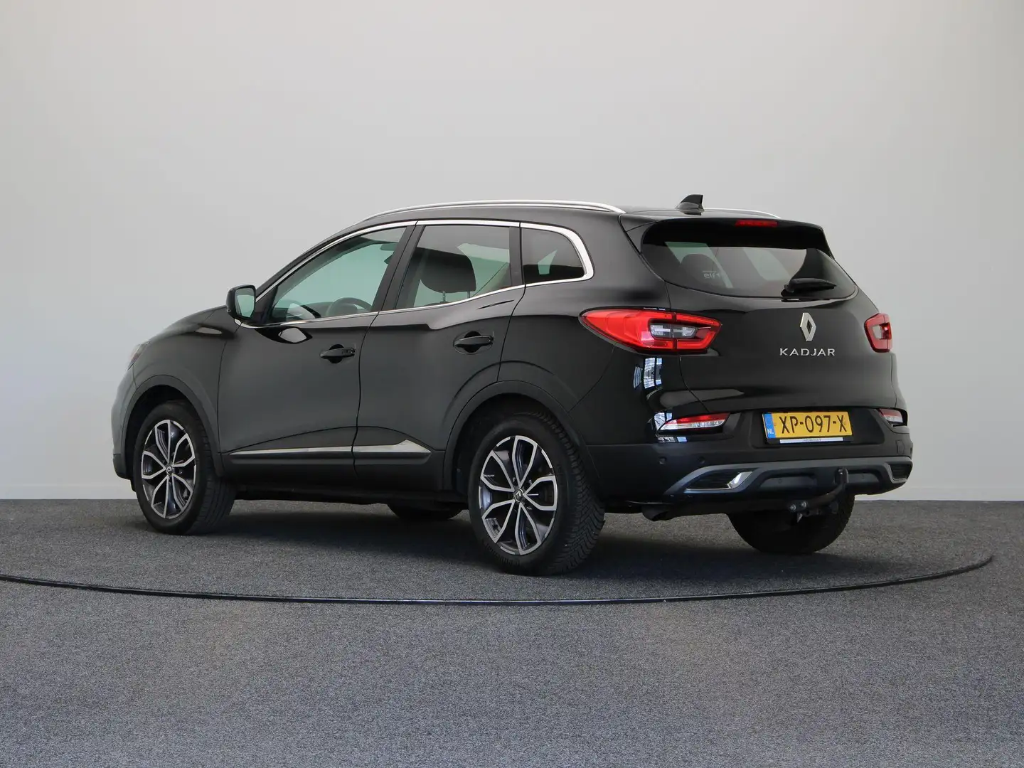 Renault Kadjar 140pk TCe Intens | Trekhaak | 1500kg Geremd | Full Zwart - 2