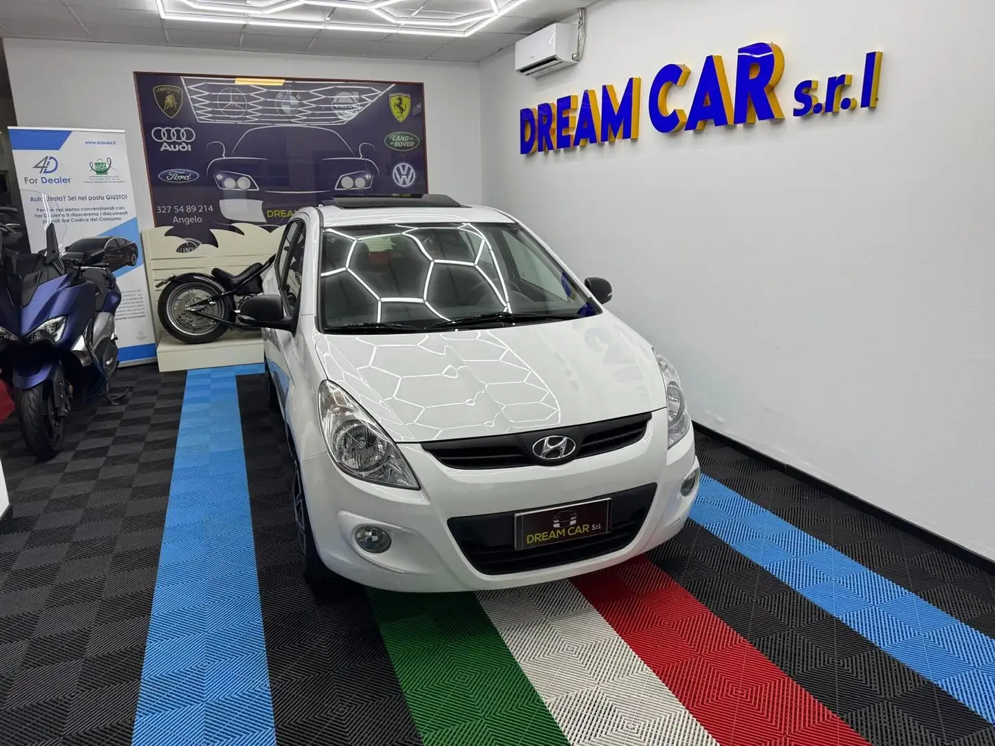 Hyundai i20 1.2 5p. Fiorucci Blanco - 1
