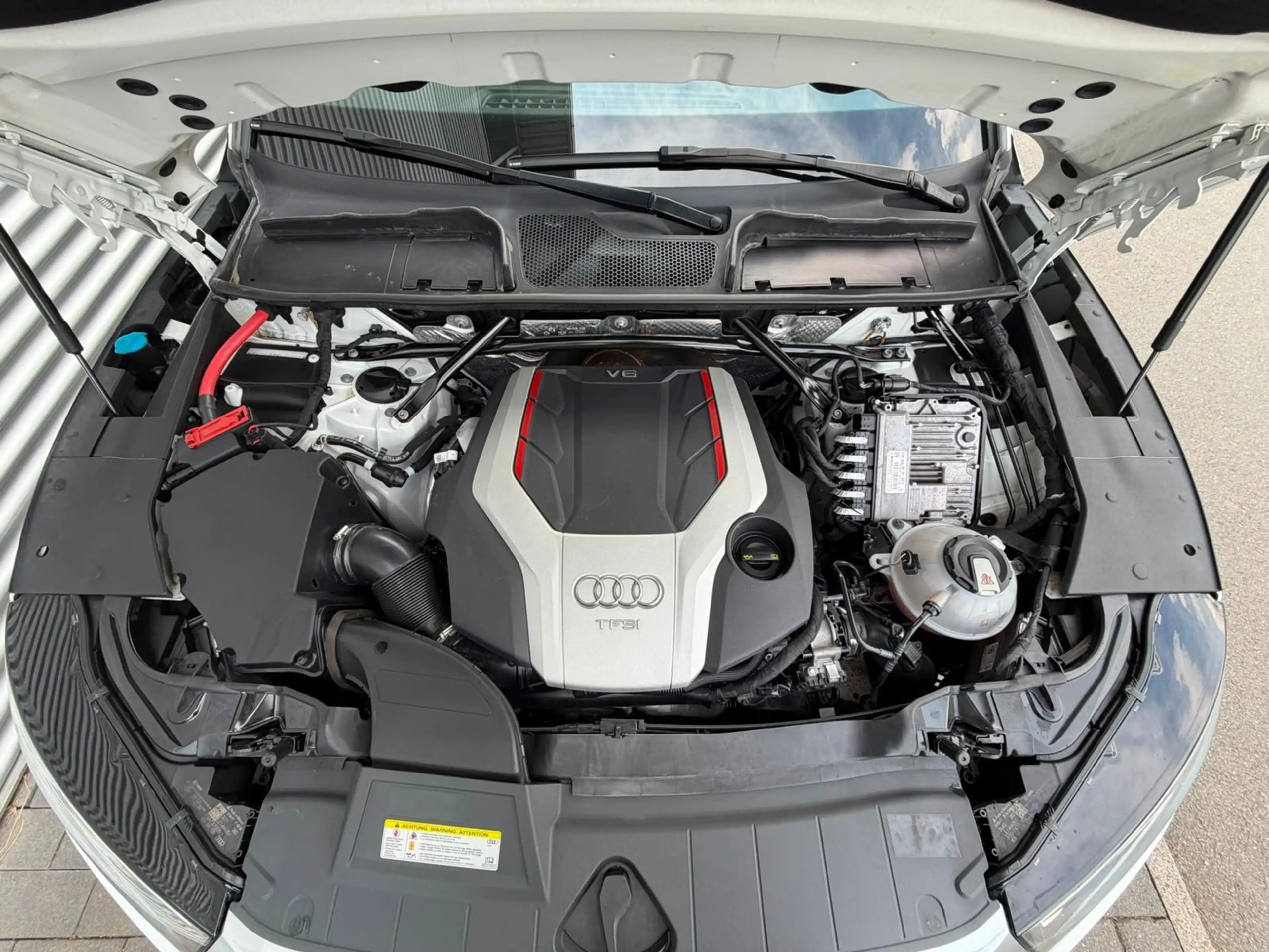 Audi SQ5 3.0 TFSI QUATTRO+AHK+LUFTFAHRWERK+MATRIX+ — photo 8