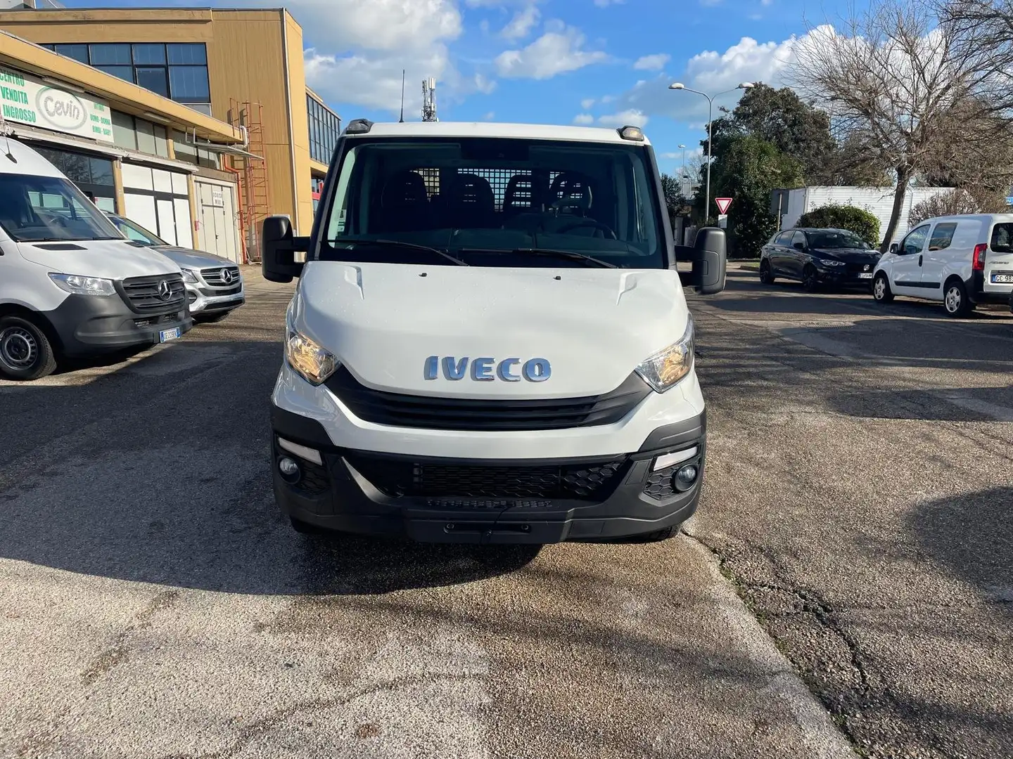 Iveco Daily 35S14 DOPPIA CABINA 7 POSTI Blanc - 2