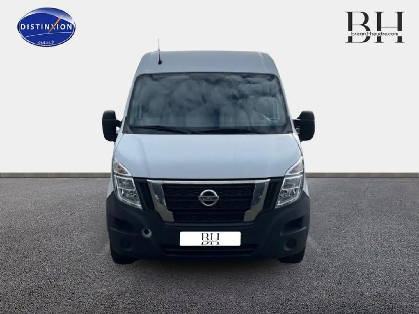 Nissan NV400 3t5 L2H2 2.3 dCi 135ch N-Connecta Blanc - 2