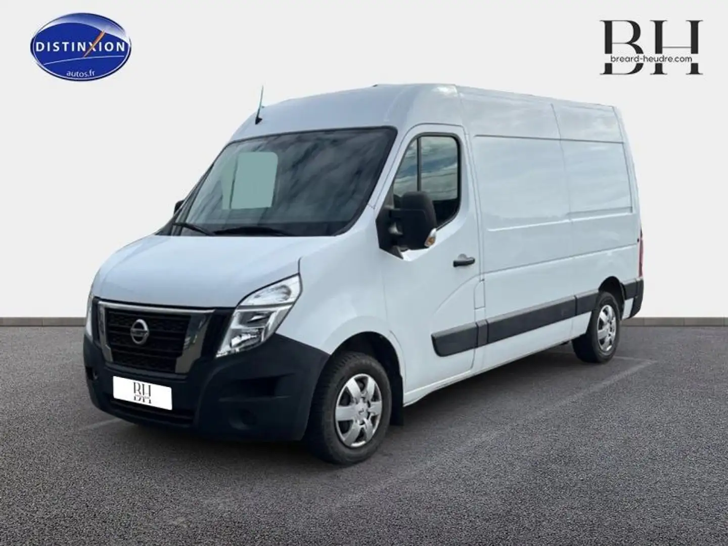 Nissan NV400 3t5 L2H2 2.3 dCi 135ch N-Connecta Blanc - 1