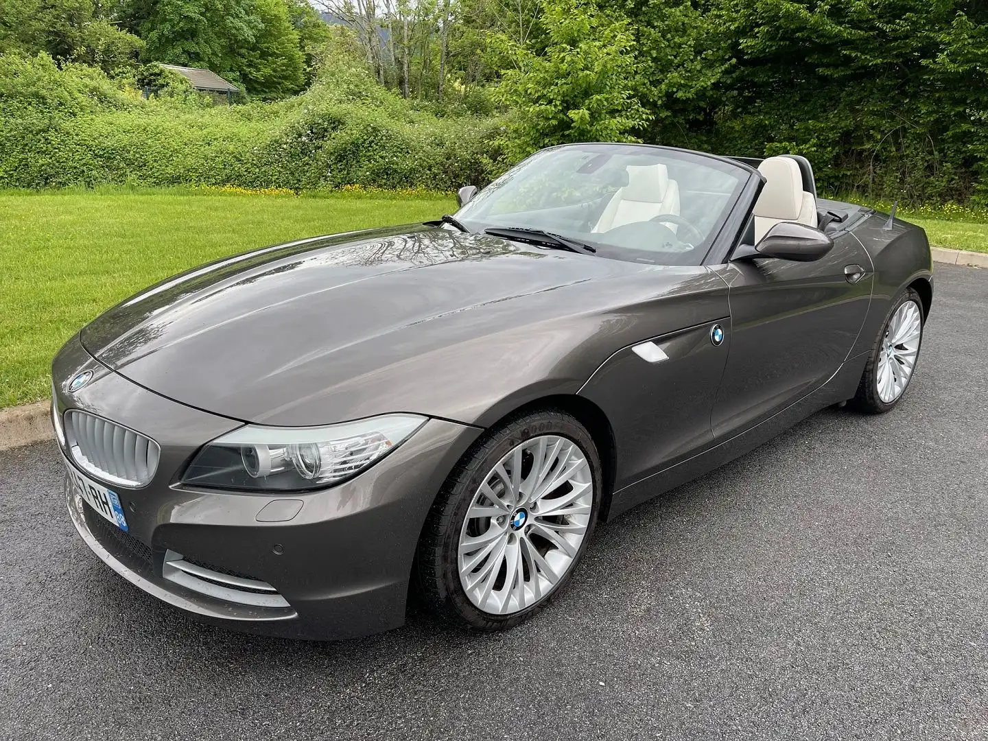 BMW Z4 (E89) SDRIVE 30IA 258CH LUXE Braun - 1