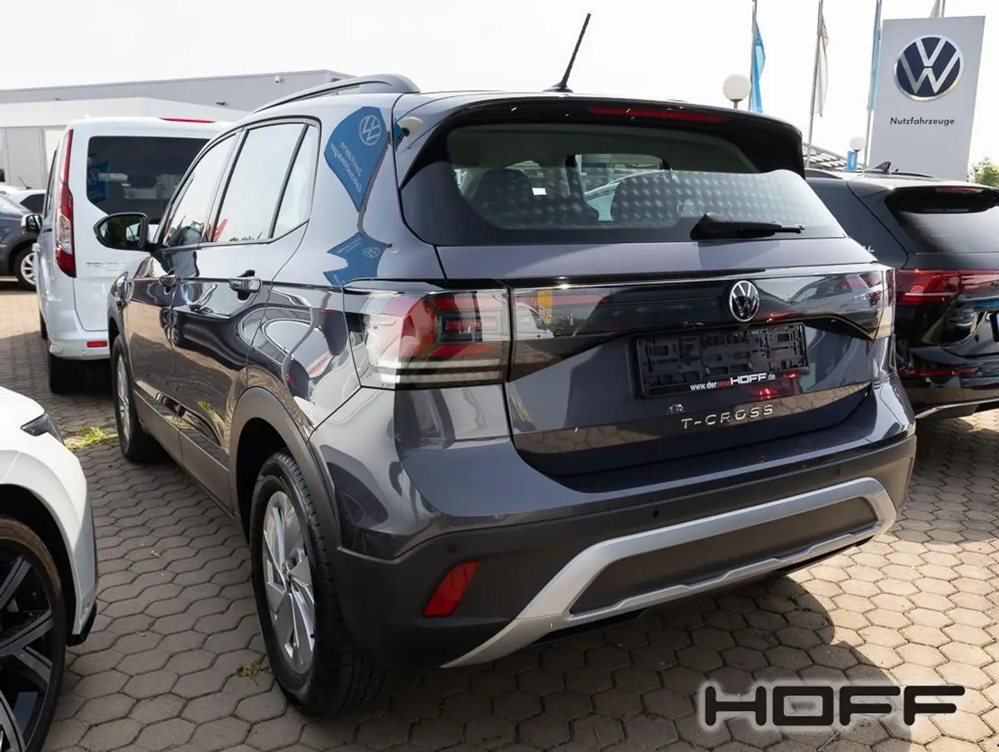Volkswagen T-Cross 1.0 TSI Life Anschlussgarantie Kamera Navi Gris - 2