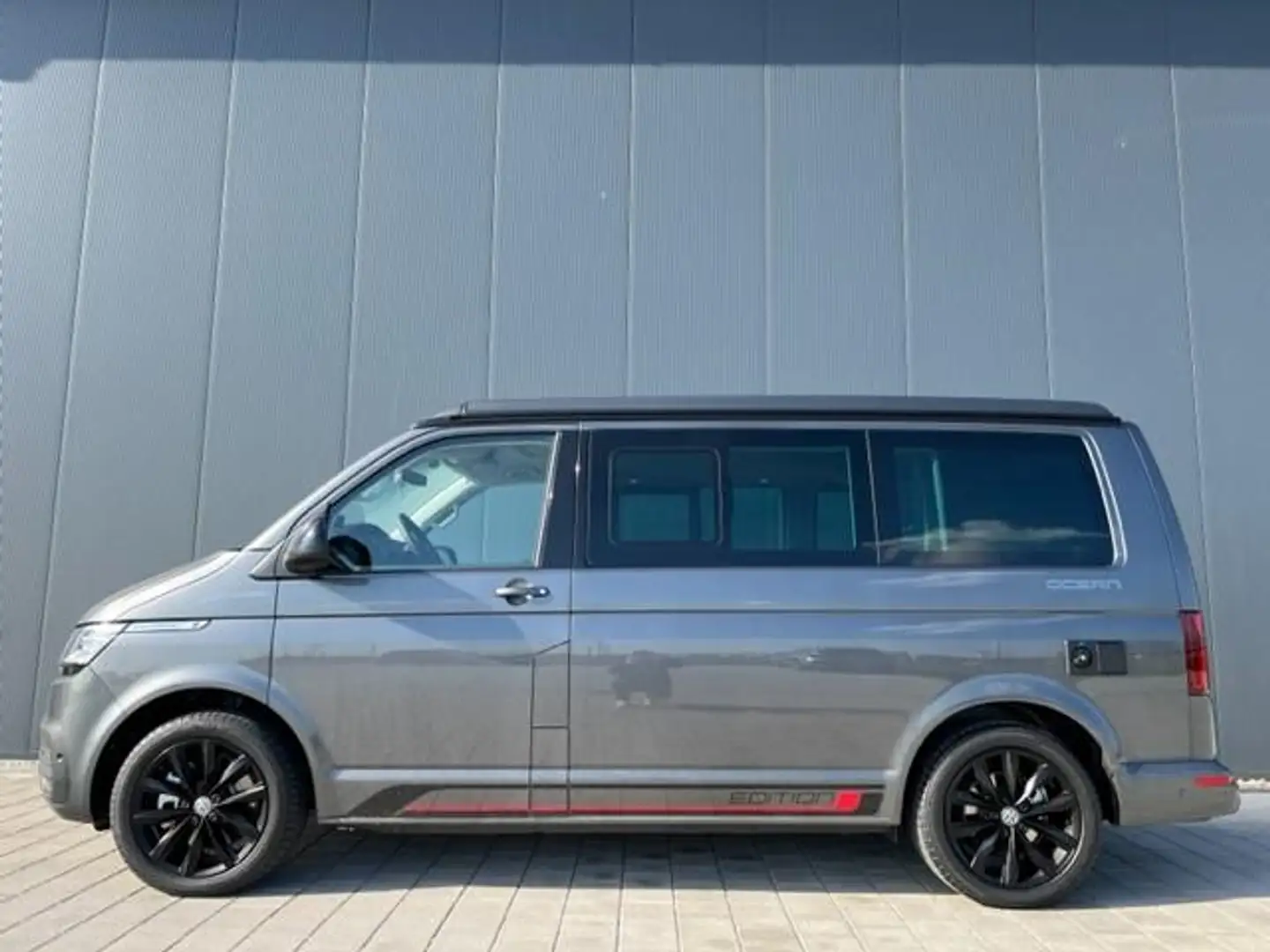 Volkswagen T6.1 California Ocean Edition 4Motion 204PS Voll Szürke - 1