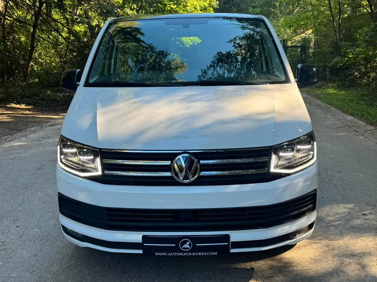 Volkswagen T6 Multivan DSG Edition ACC NAVI AHK LEDER APPLE Blanc - 2
