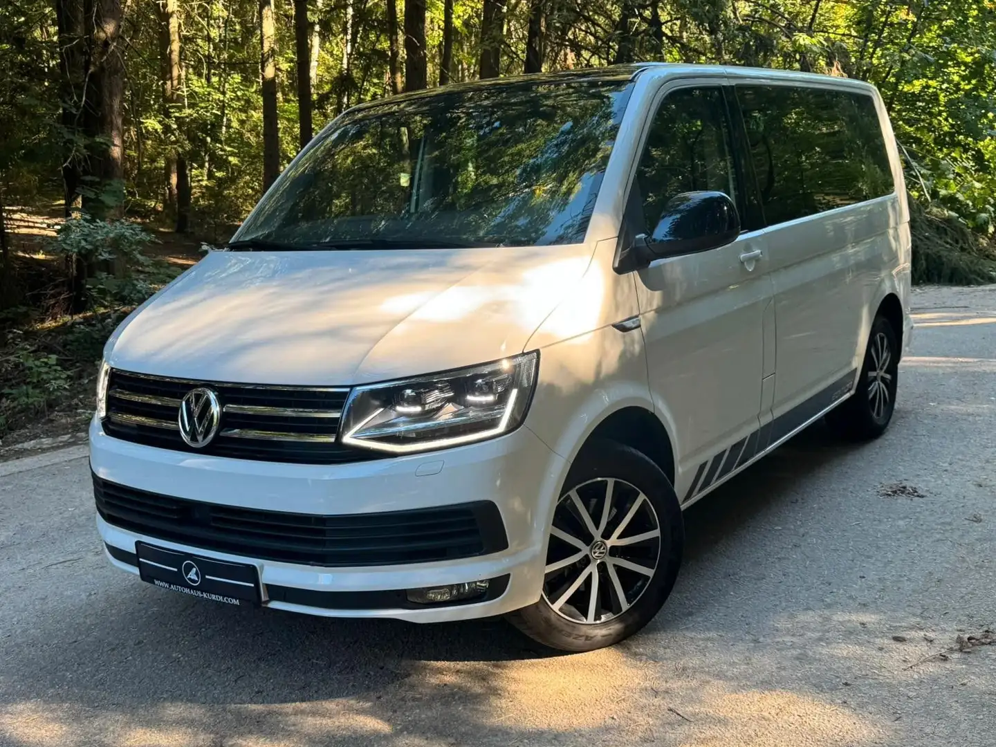 Volkswagen T6 Multivan DSG Edition ACC NAVI AHK LEDER APPLE Blanc - 1