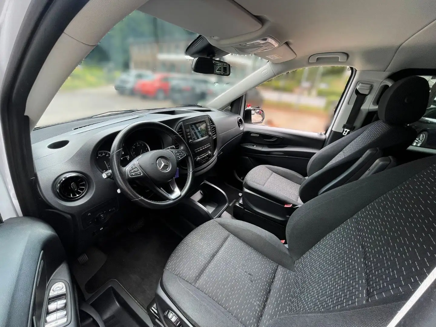 Mercedes-Benz Vito Tourer 114 CDI AUT. EDITION LANG 8 SITZ CAM Blanc - 2