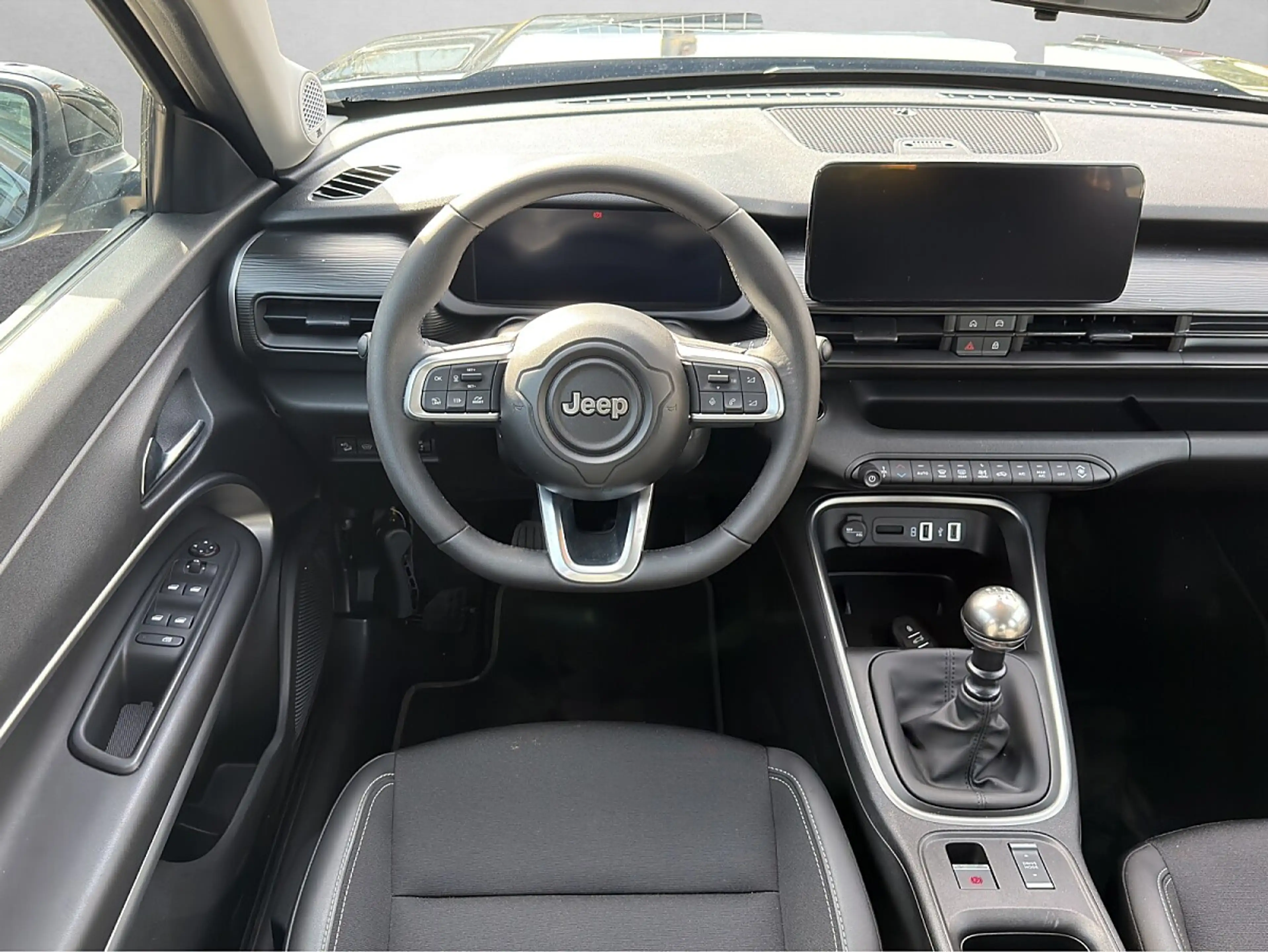 Jeep Avenger 1.2 GSE T3 Altitude — photo 10