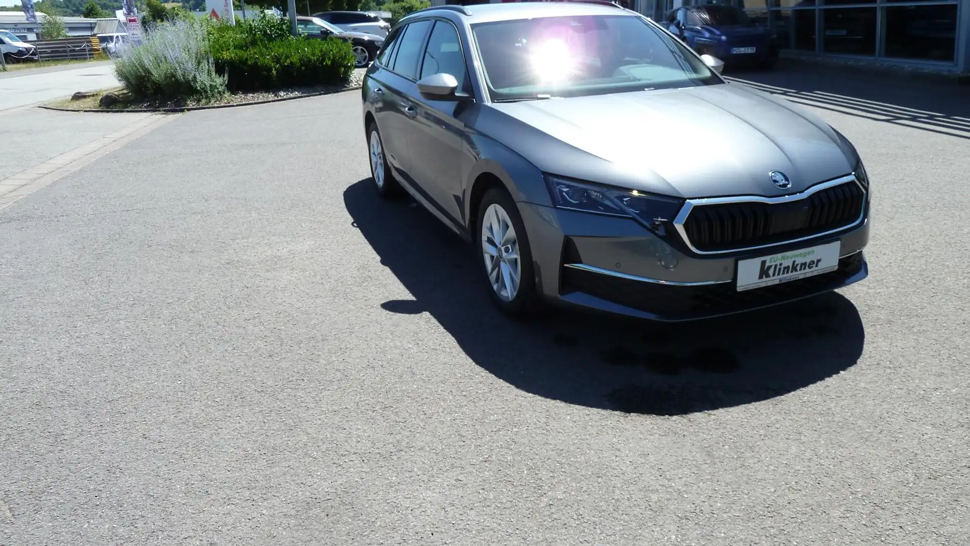 Skoda Octavia 1.5 TSI mHEV  85 kW Selection Gris - 2
