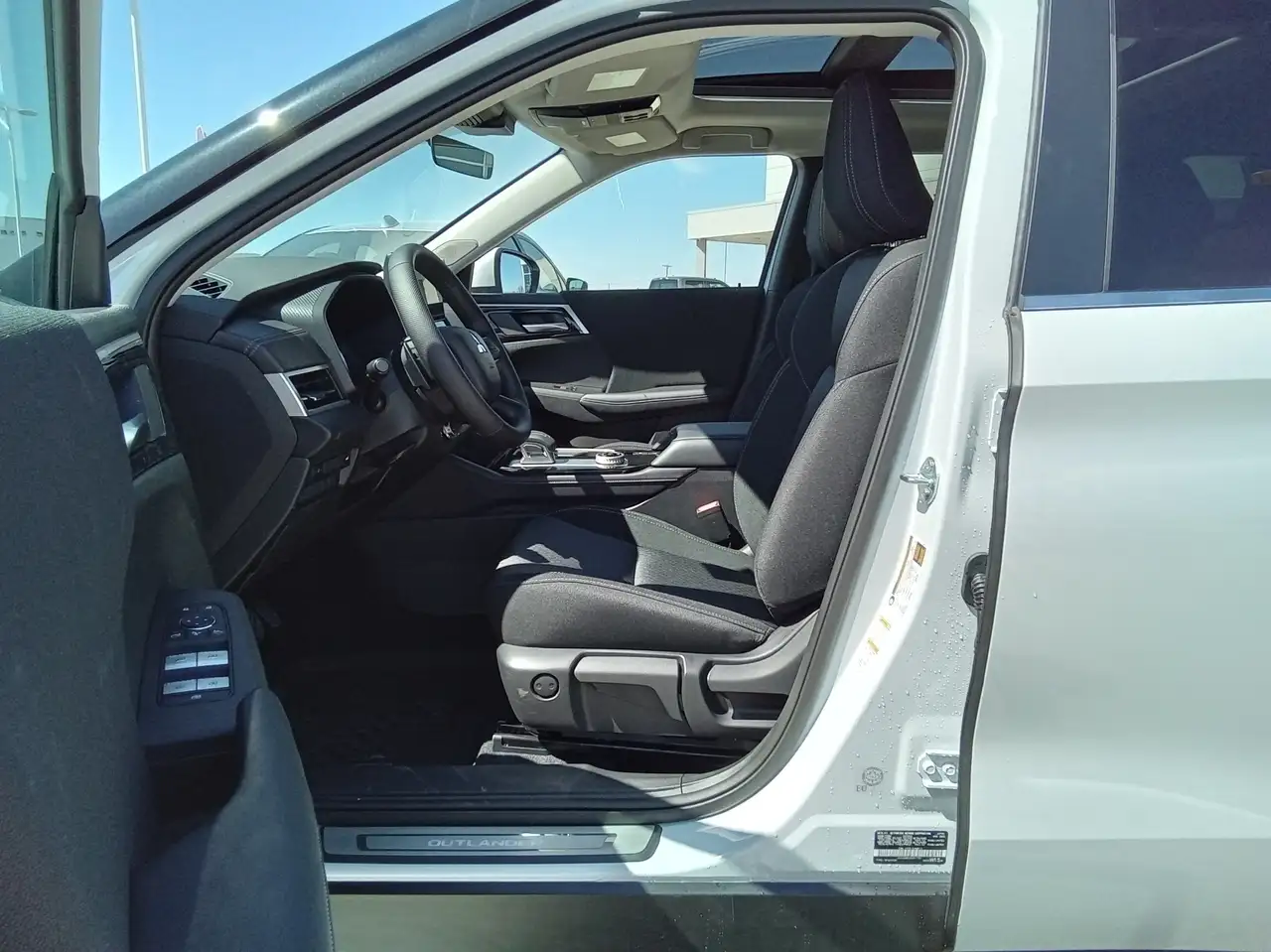 Mitsubishi Outlander снимка Mitsubishi Outlander