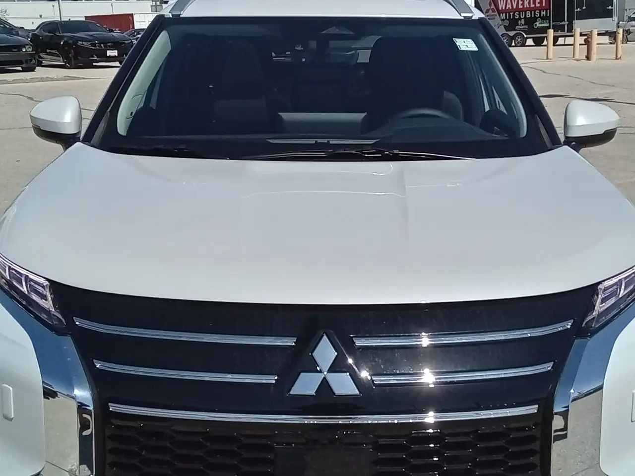 Mitsubishi Outlander снимка Mitsubishi Outlander