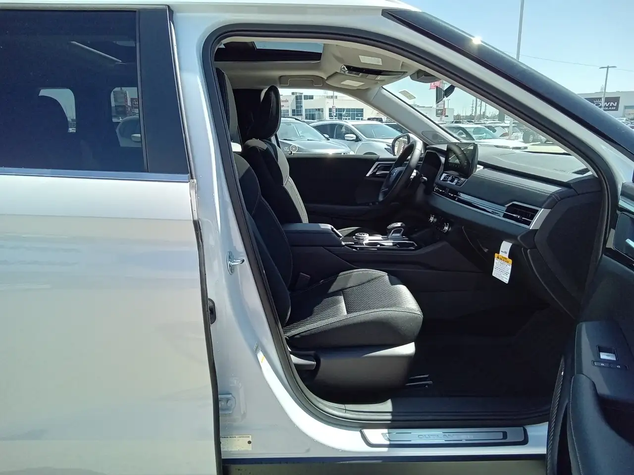 Mitsubishi Outlander снимка Mitsubishi Outlander