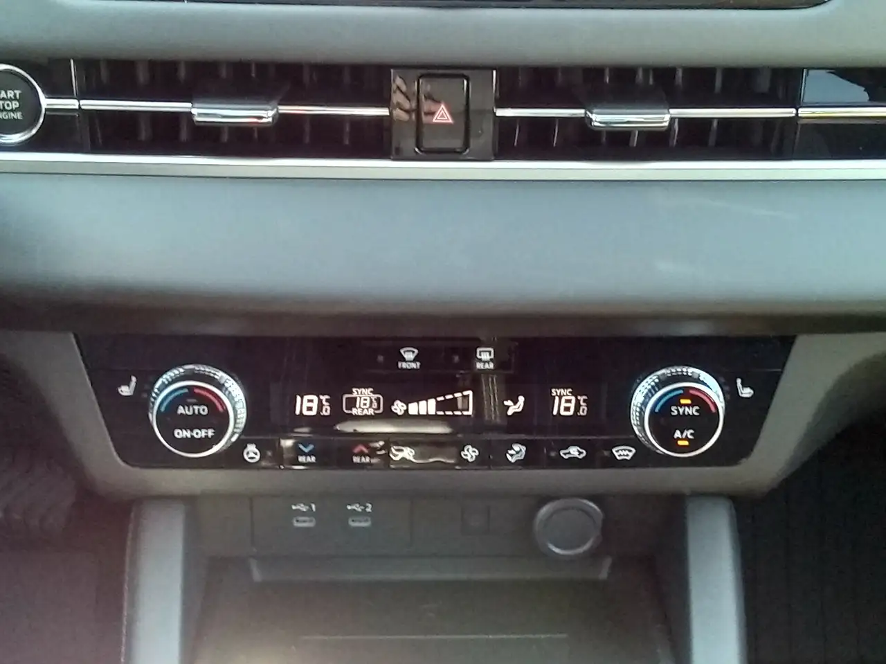 Mitsubishi Outlander снимка Mitsubishi Outlander