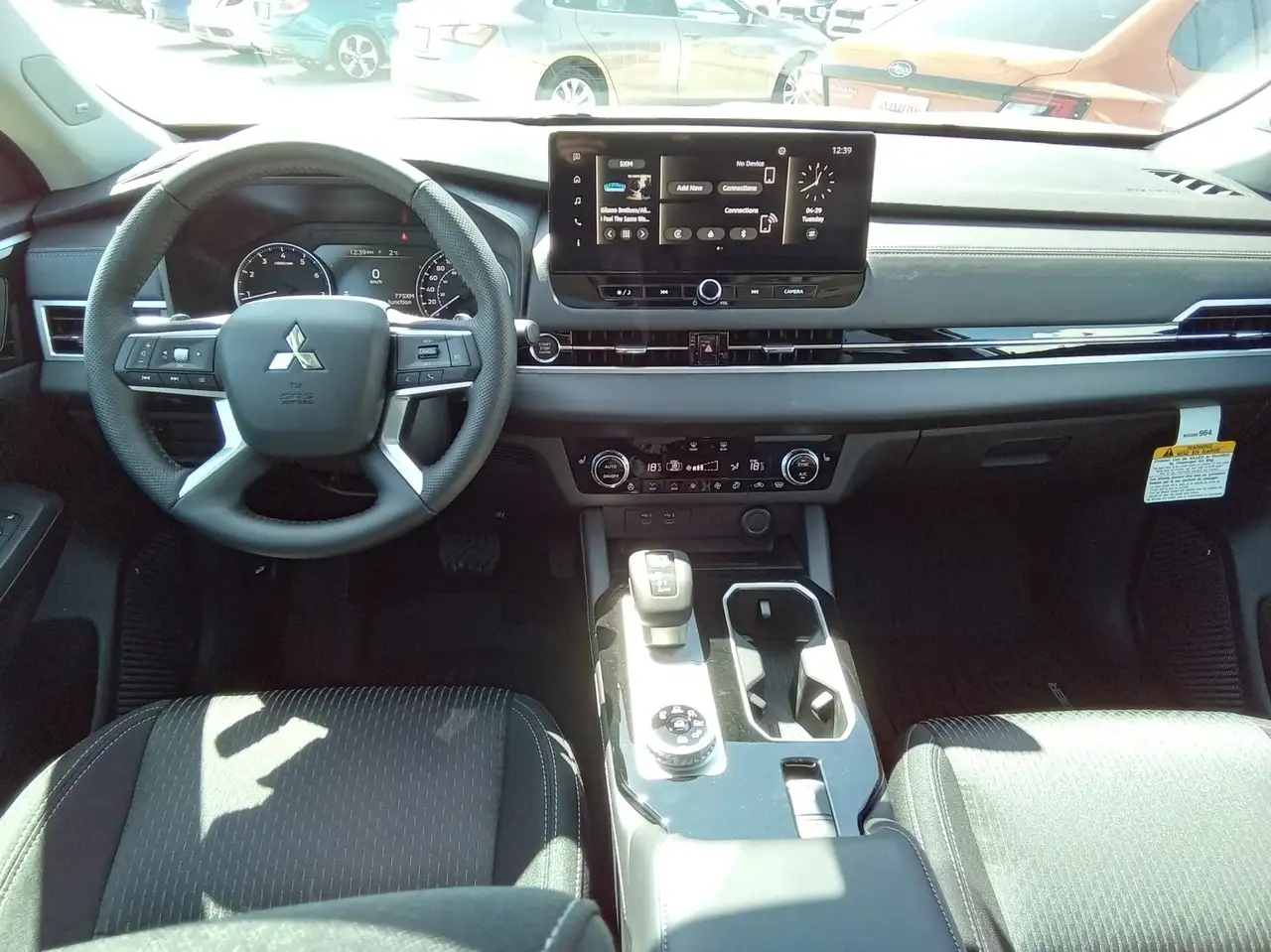 Mitsubishi Outlander снимка Mitsubishi Outlander