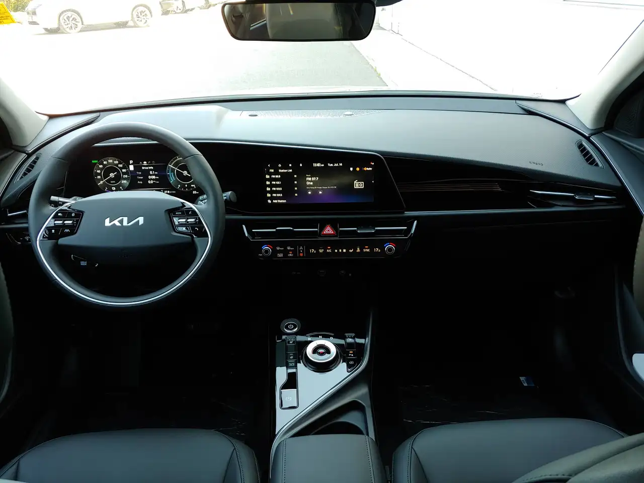Kia Niro снимка Kia Niro