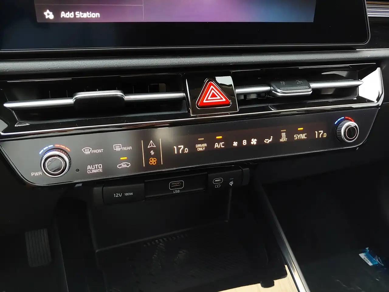 Kia Niro снимка Kia Niro