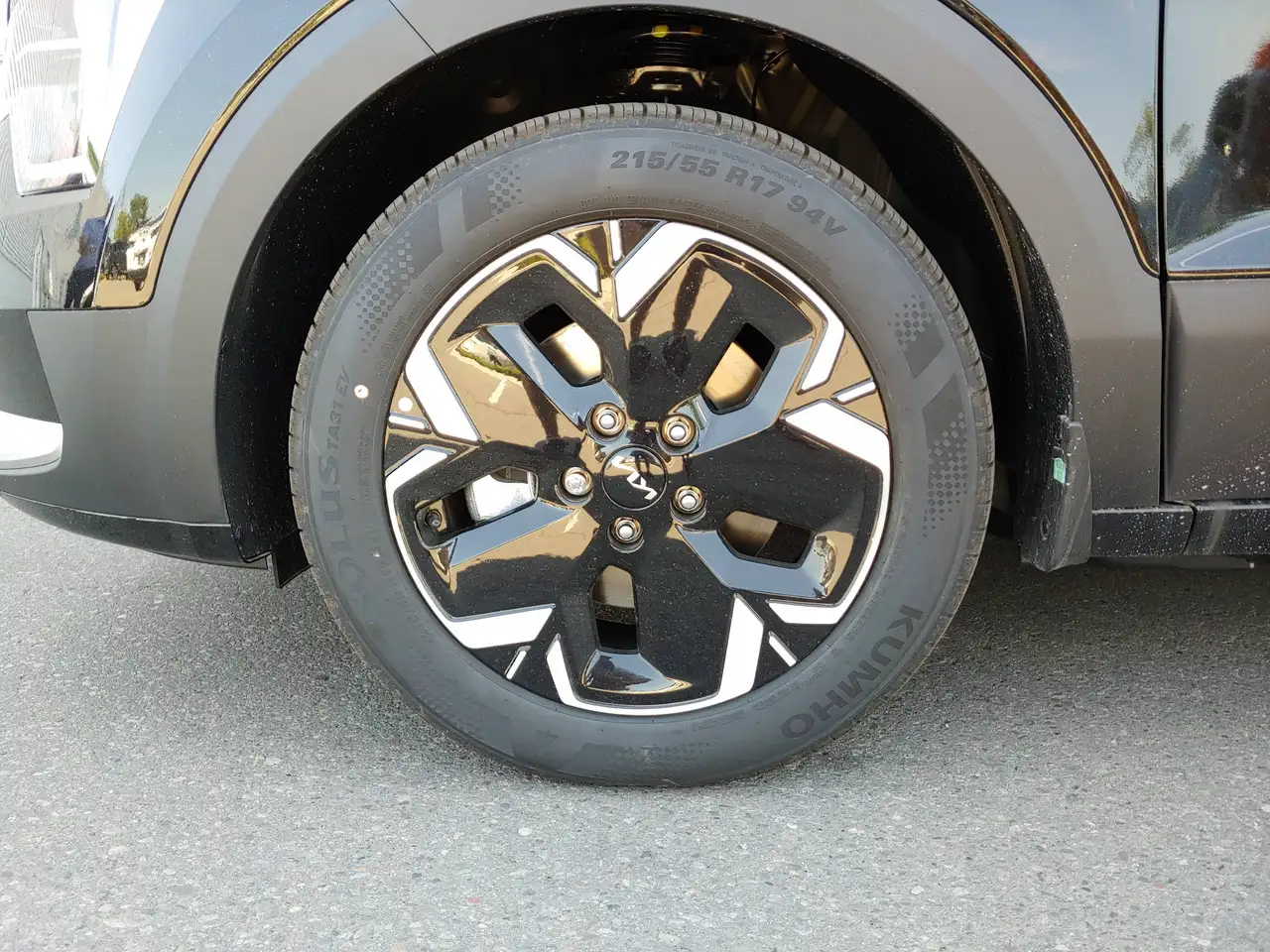 Kia Niro снимка Kia Niro