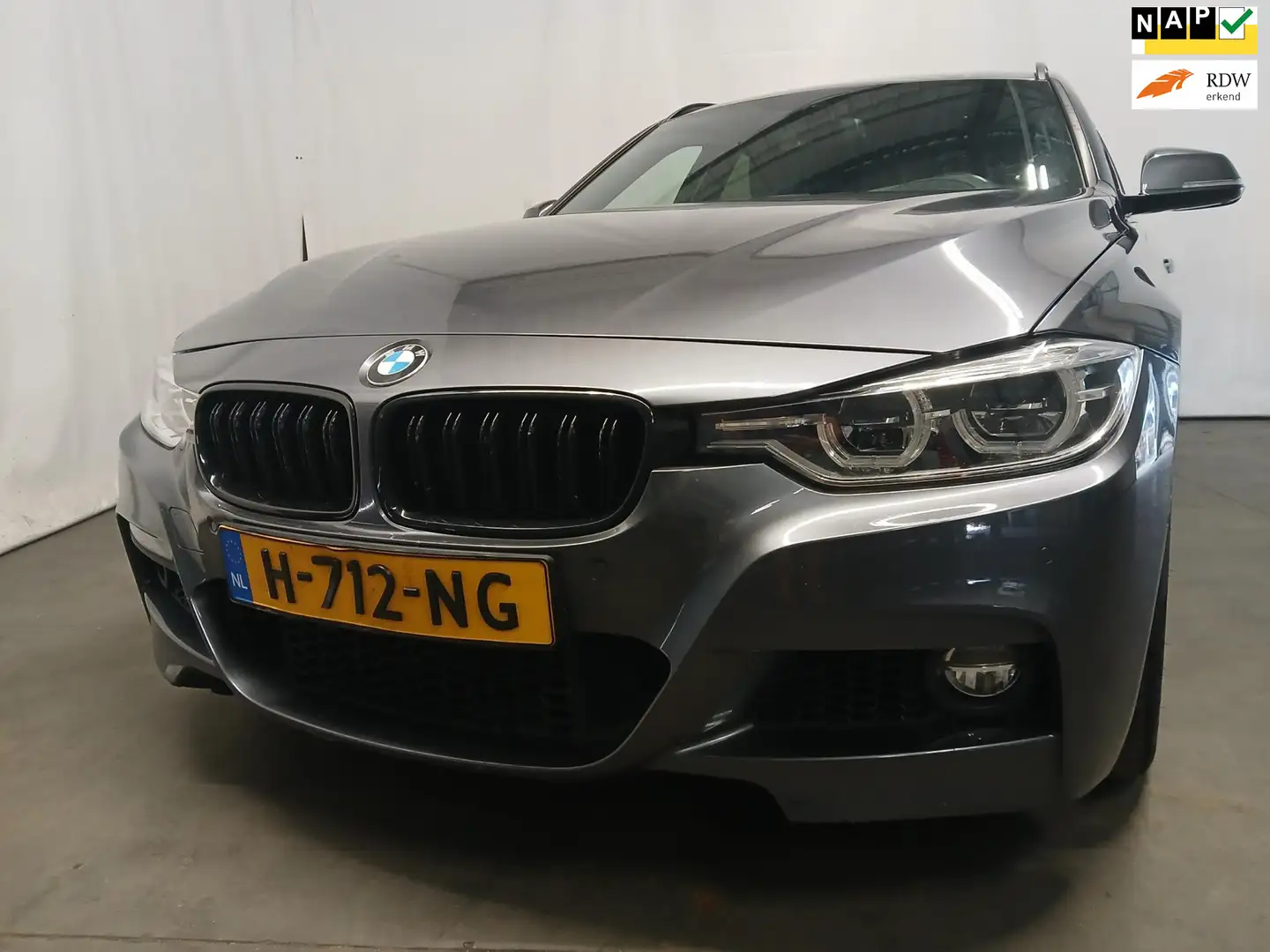BMW 318 318i - Leer - Clima - Inbraak Schade Grijs - 1