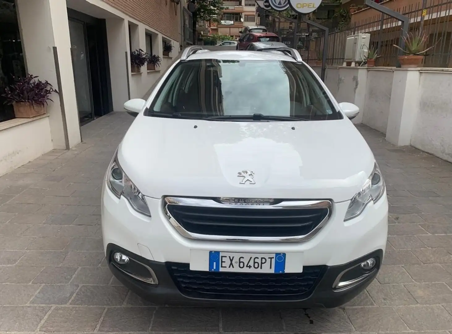 Peugeot 2008 PEUGEOT 2008 Puretech 82 Active IMPIANTO GPL Weiß - 2