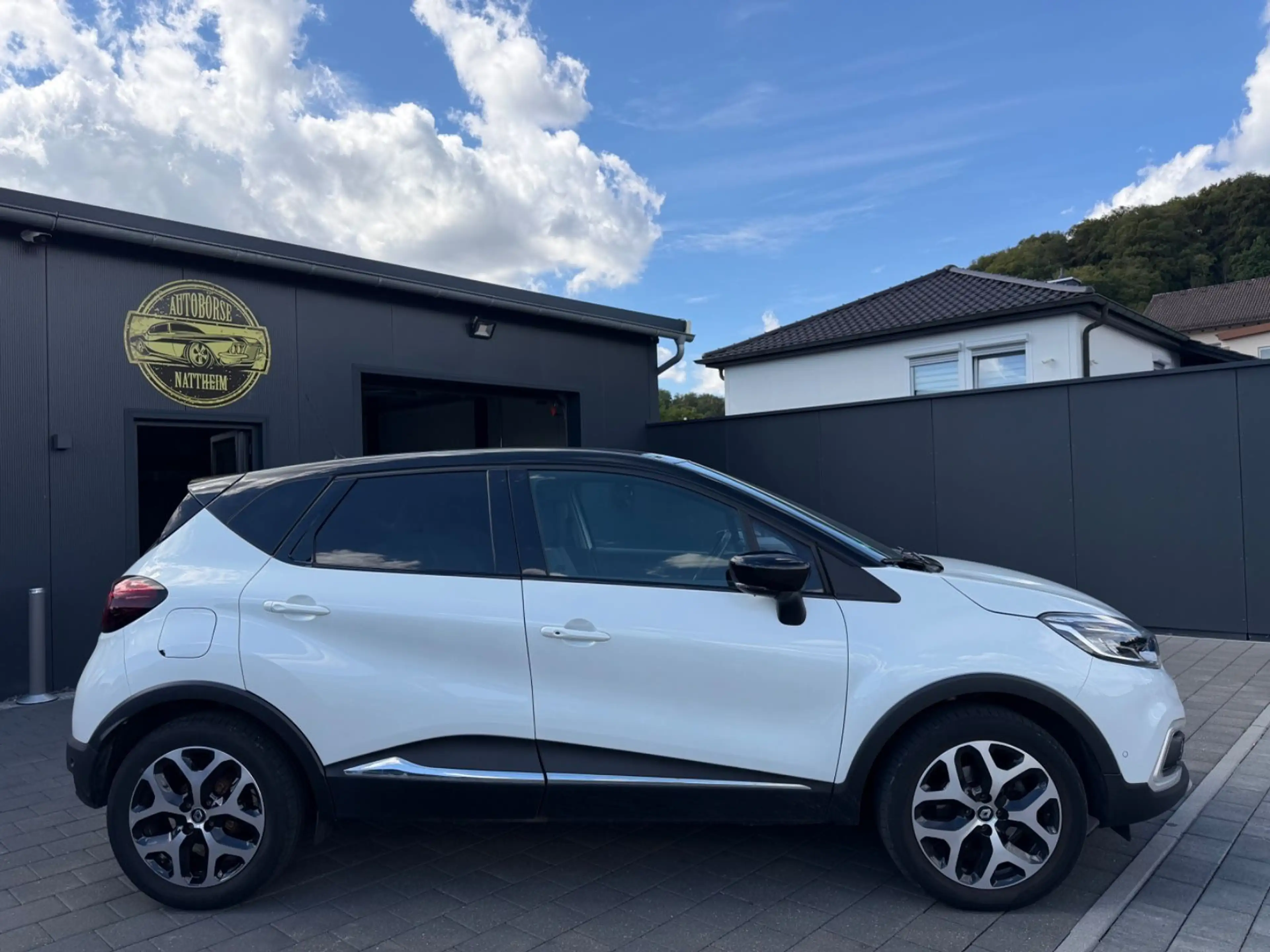 Renault Captur Crossborder — photo 8