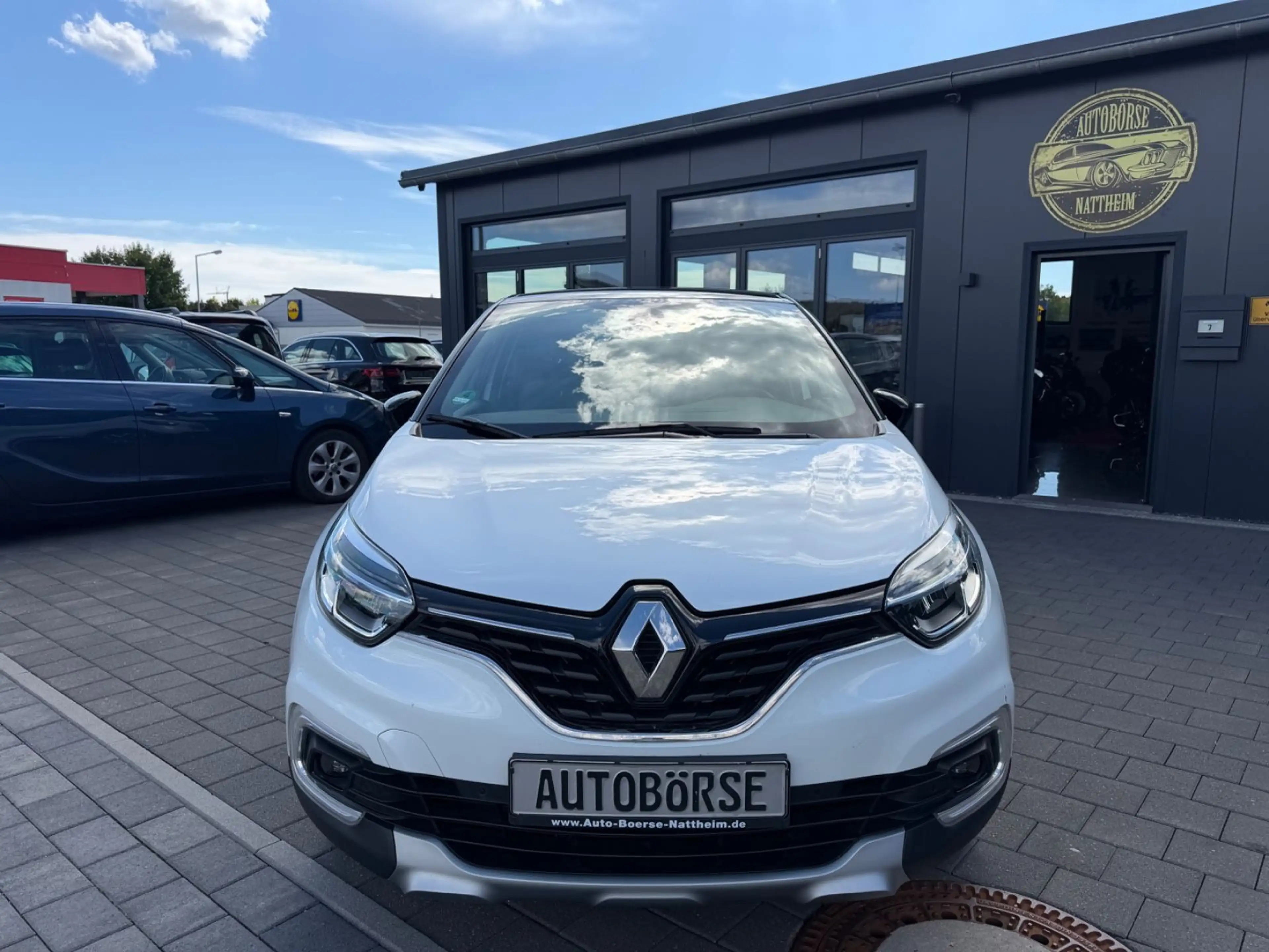 Renault Captur Crossborder — photo 2