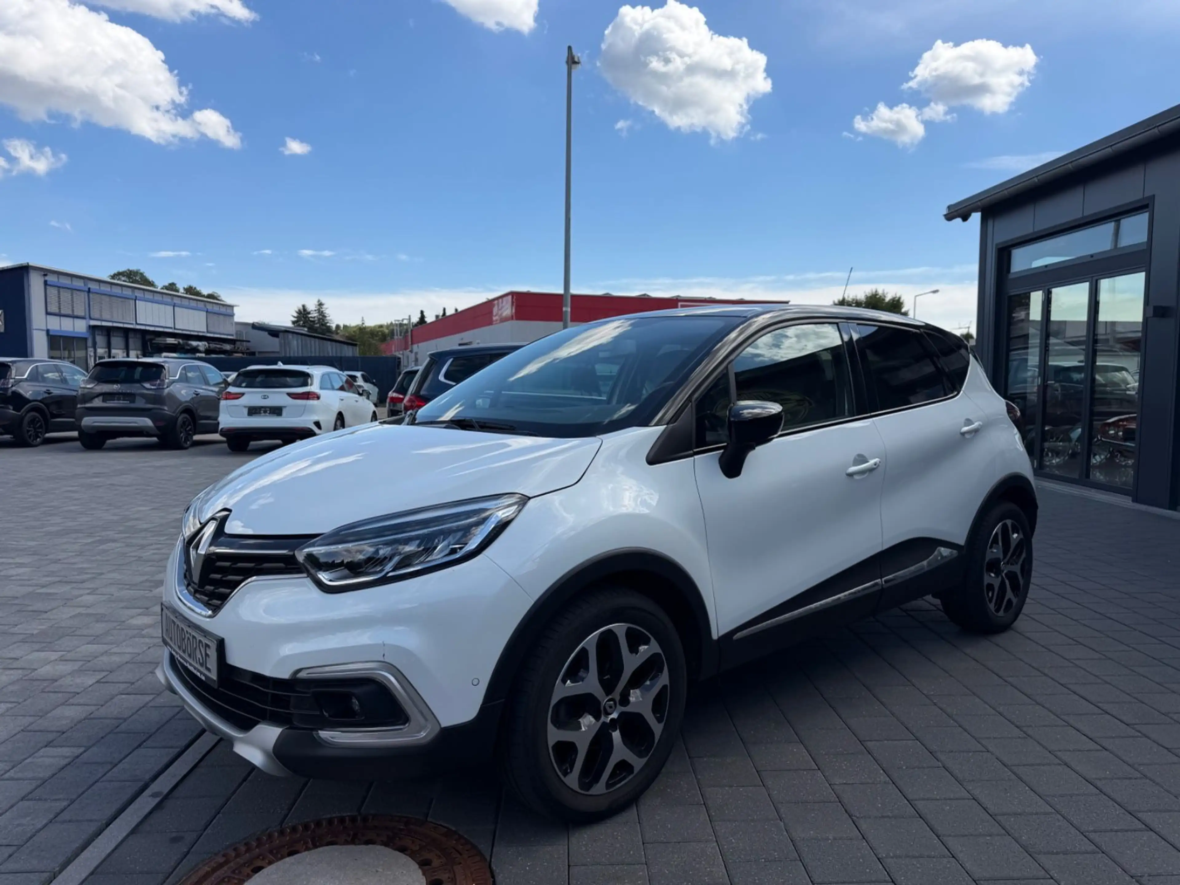 Renault Captur Crossborder — photo 3
