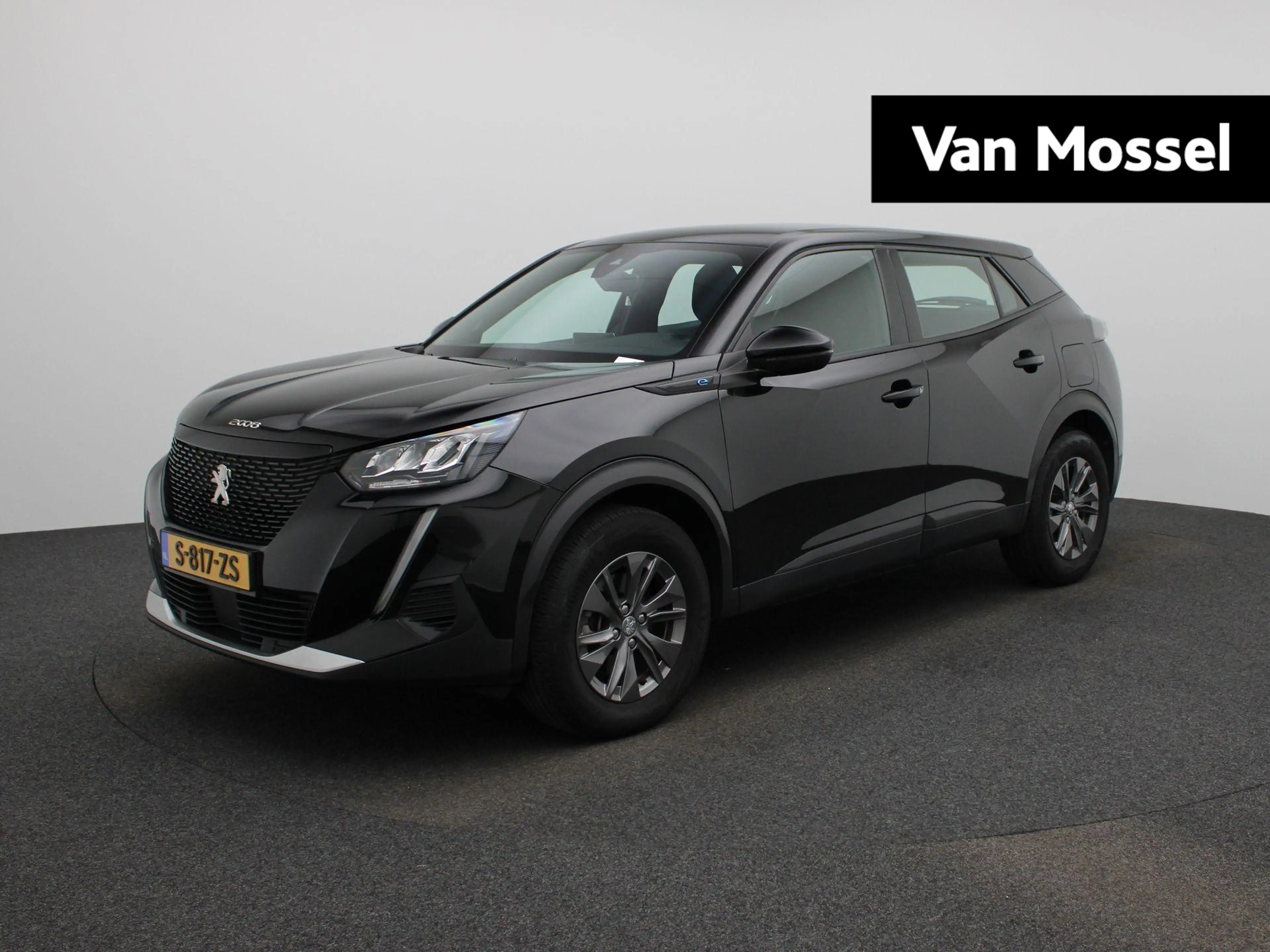 Peugeot e-2008 EV Active Pack 50 kWh | Parkeersensoren | Climate