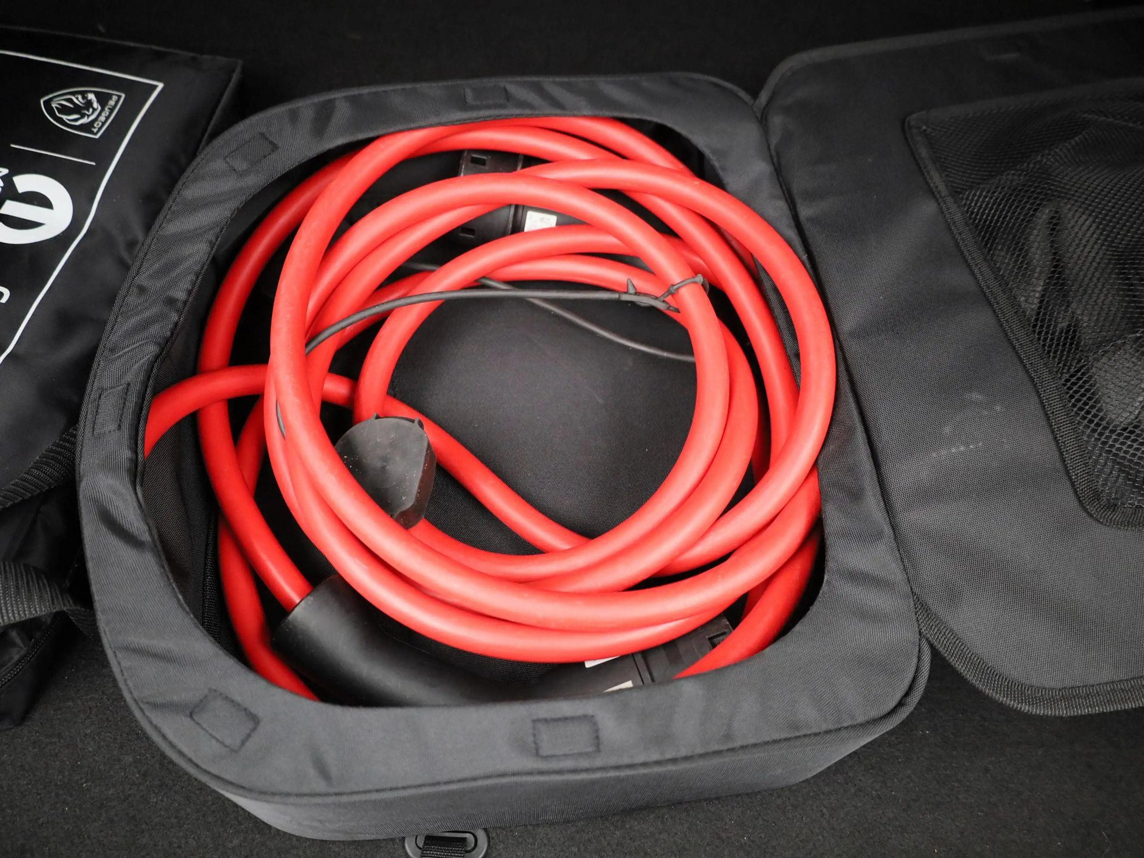 Peugeot e-2008 EV Active Pack 50 kWh | Parkeersensoren | Climate — photo 12