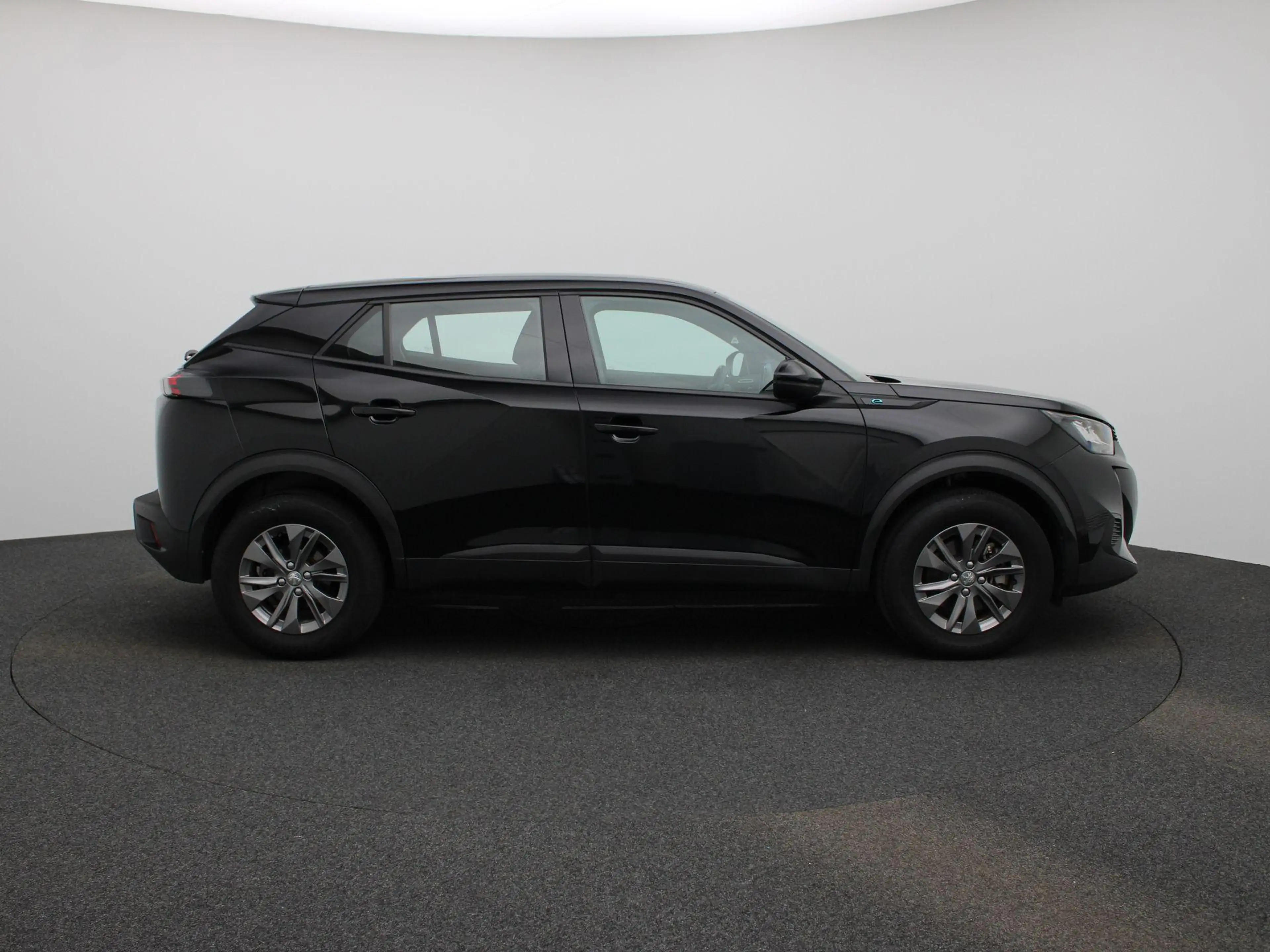 Peugeot e-2008 EV Active Pack 50 kWh | Parkeersensoren | Climate — photo 6
