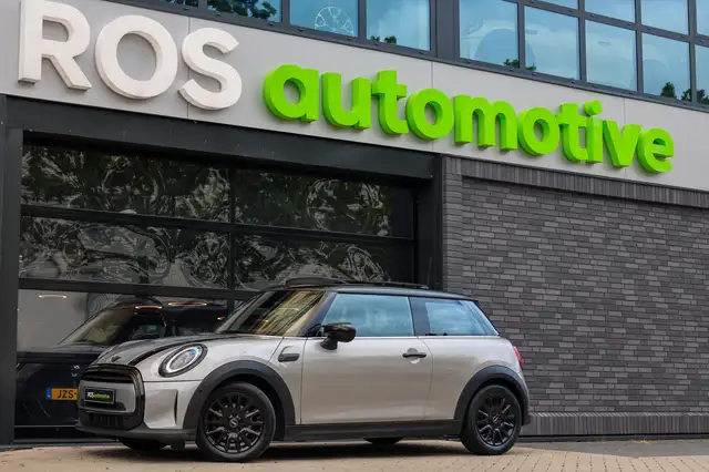 MINI Cooper 3-Deurs 1.5 Classic | PANO | HUD | CAMERA | KEYLES