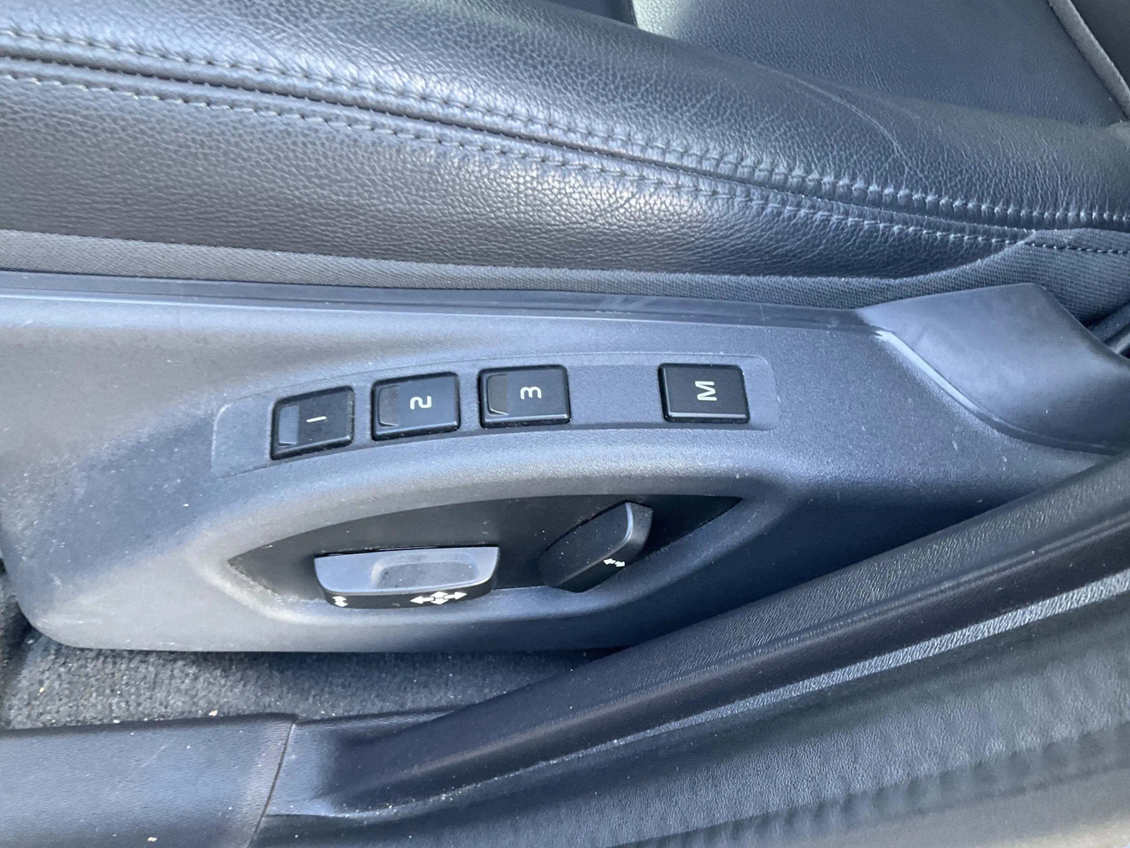 Volvo V60 Cross Country 2.0 T5 Polar+ Pano Memory Camera Navi Dealer Onder — photo 5