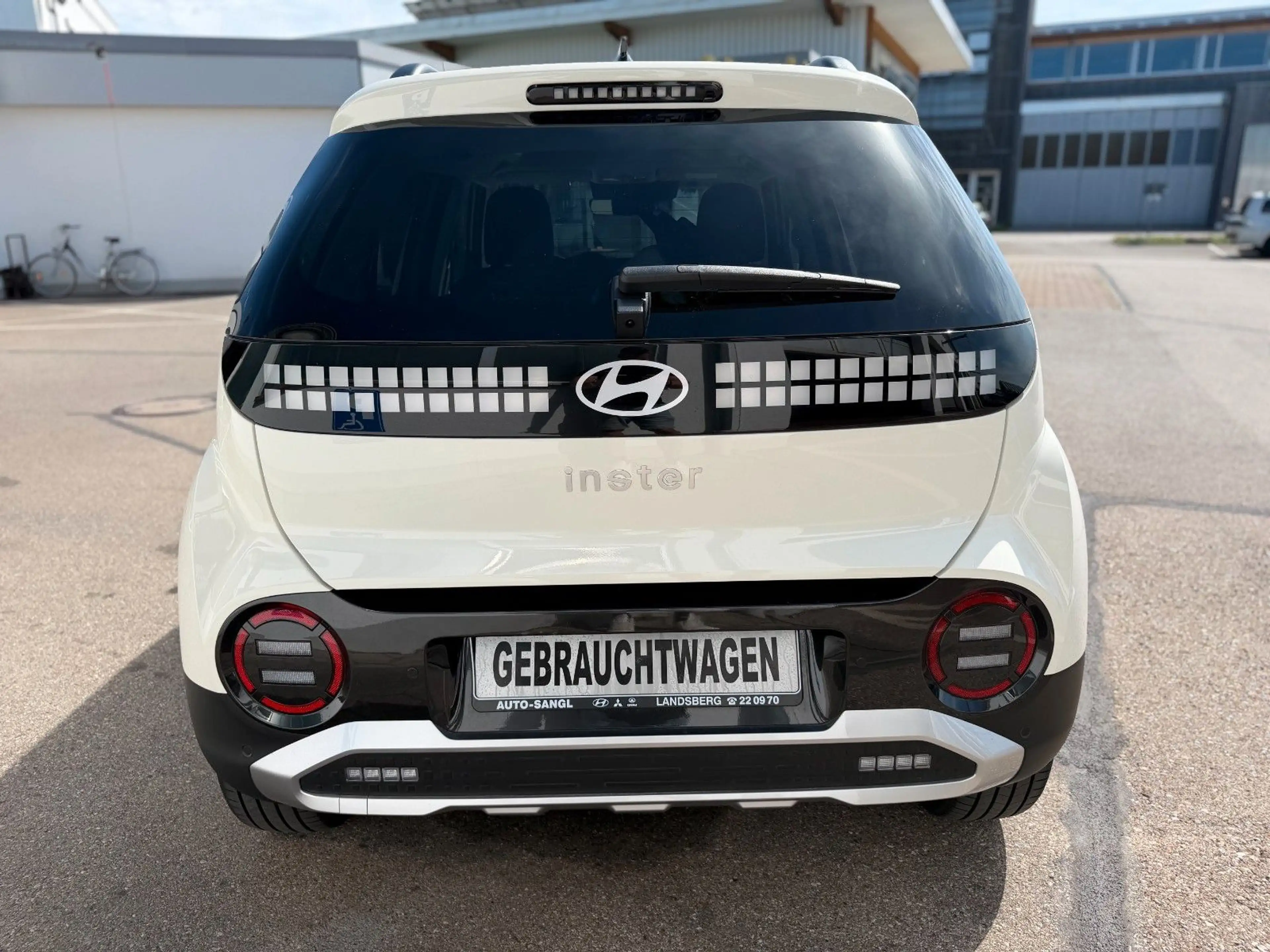 Hyundai Inster 49kWh PRIME / SD / V2L / WR — photo 3