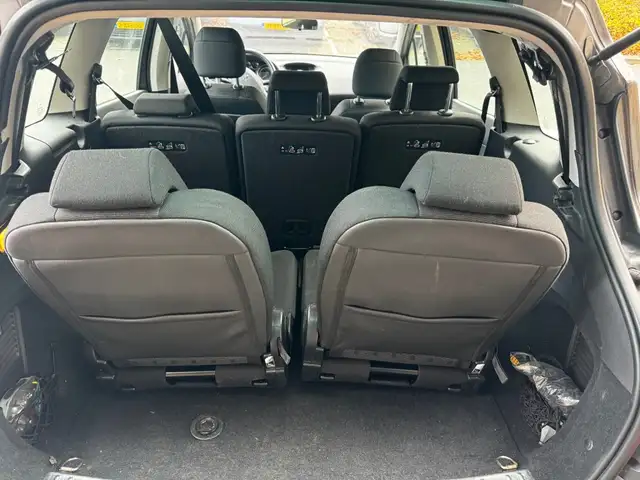 Peugeot 308 view 14