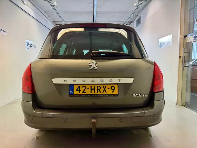 Peugeot 308 view 7