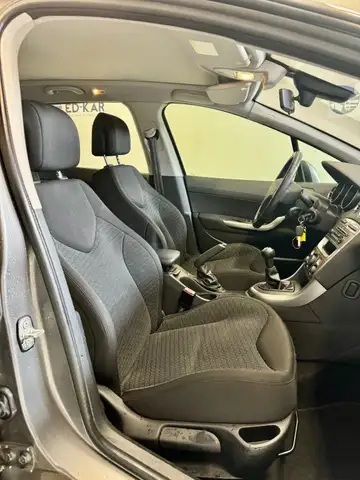 Peugeot 308 view 10