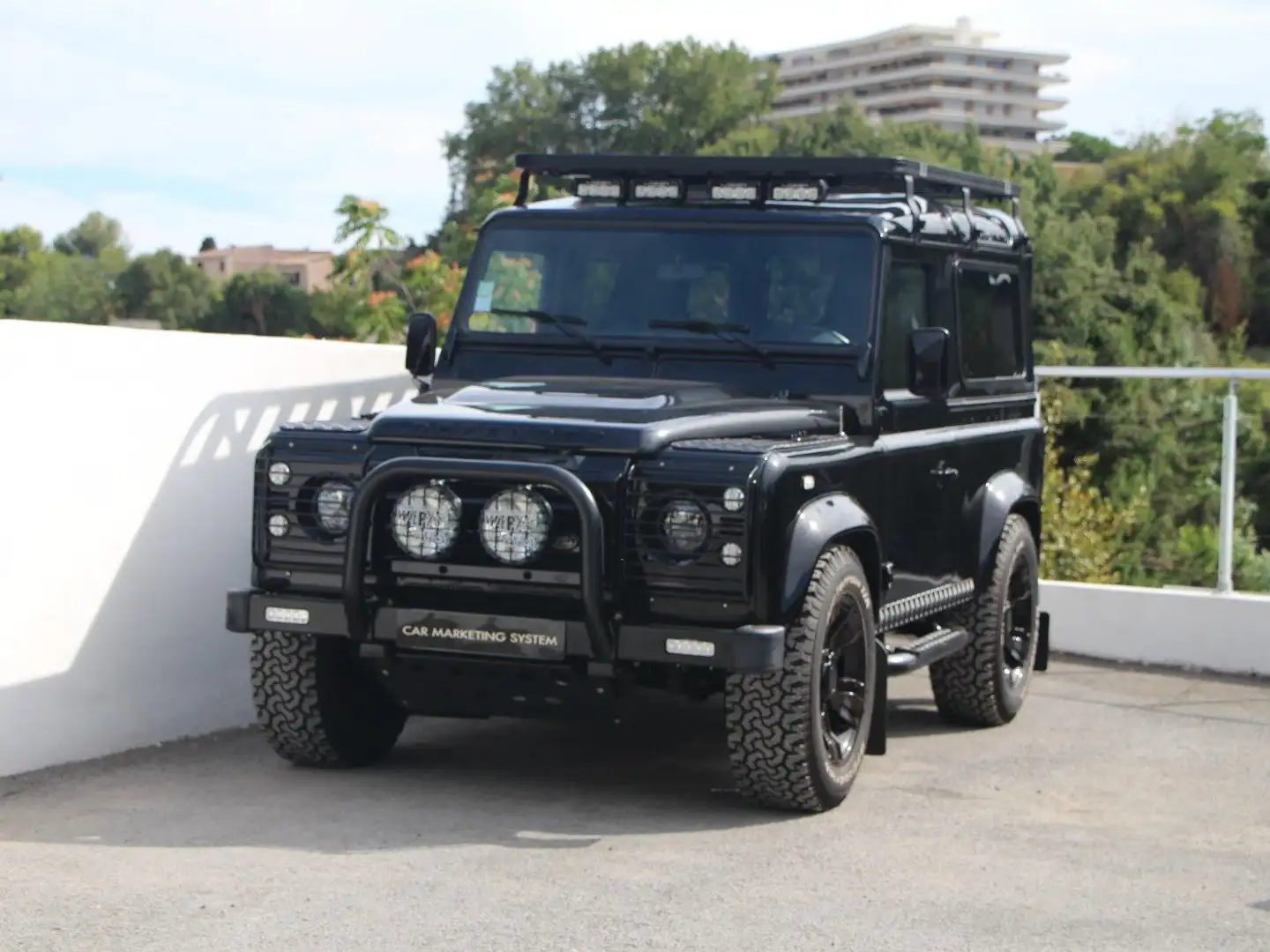 Land Rover Defender DEFENDER 130 SIMPLE CAB MARK VI E Noir - 1