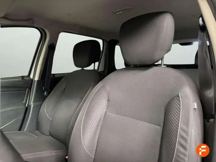 Dacia Duster 2018, foto 12