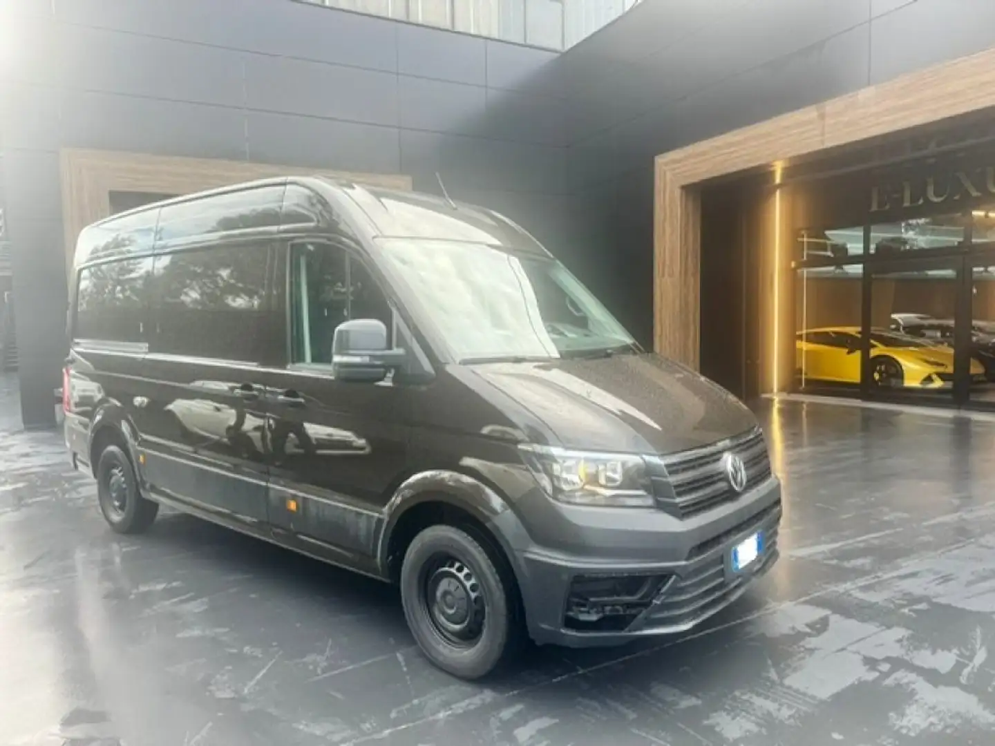 Volkswagen Crafter 30 2.0 TDI 140CV 4Motion PL-TA L3H3 Furgone Marrone - 2