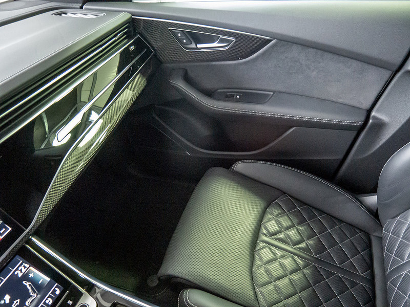 Audi SQ8 SUV competition plus TFSI quattro MATRIX — photo 15