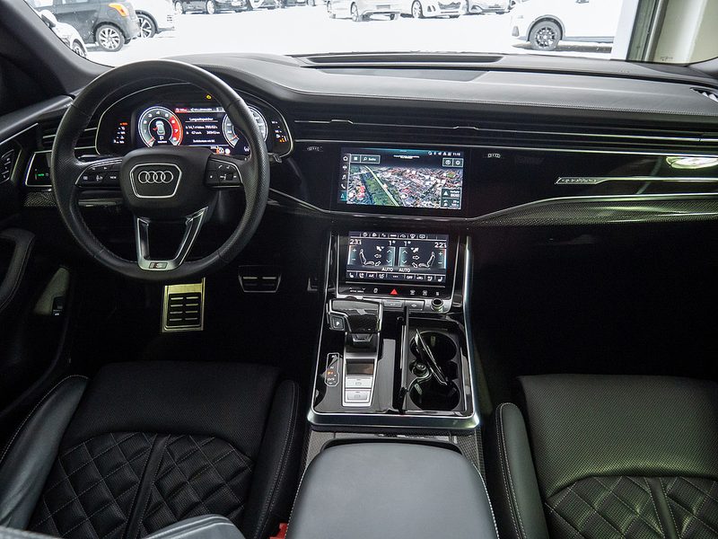 Audi SQ8 SUV competition plus TFSI quattro MATRIX — photo 8