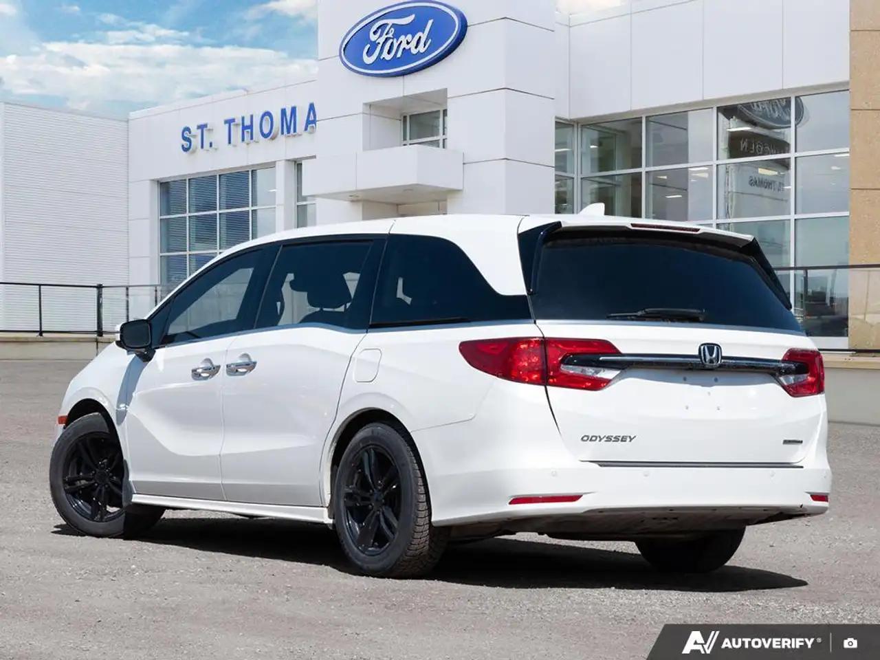 Honda Odyssey снимка Honda Odyssey