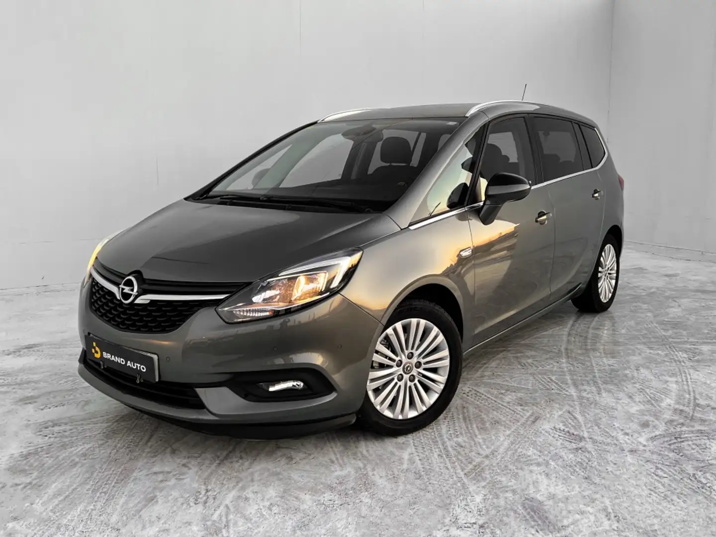 Opel Zafira 1.6CDTI S/S Business 120 Gris - 1