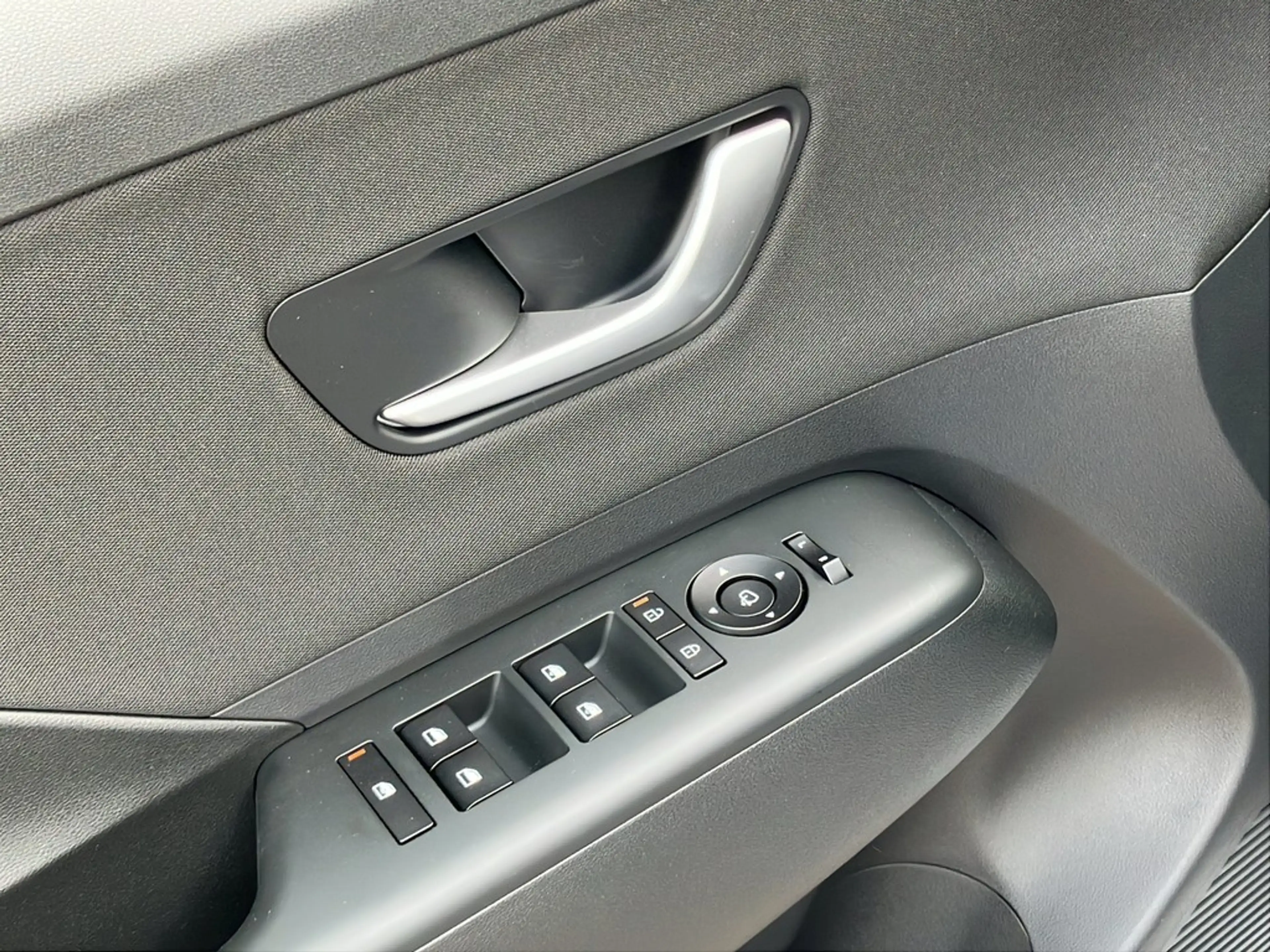 Hyundai KONA EV 49kWh Trend Assistenz el. Heckklappe — photo 10